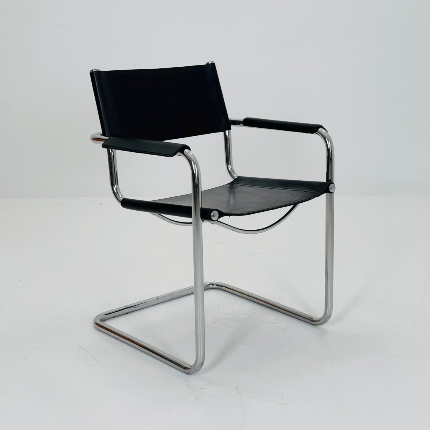 mid century Model MG5 Centro Studi black leather armchair by Mart Stam & Marcel Breuer for Matteo Grassi, 1970s