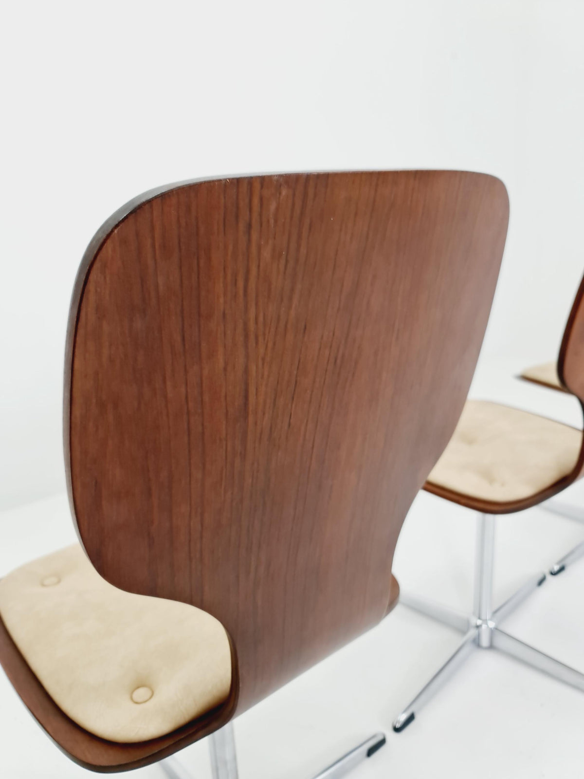 1 of 9 German space age teak und leather dinning chairs 1970s