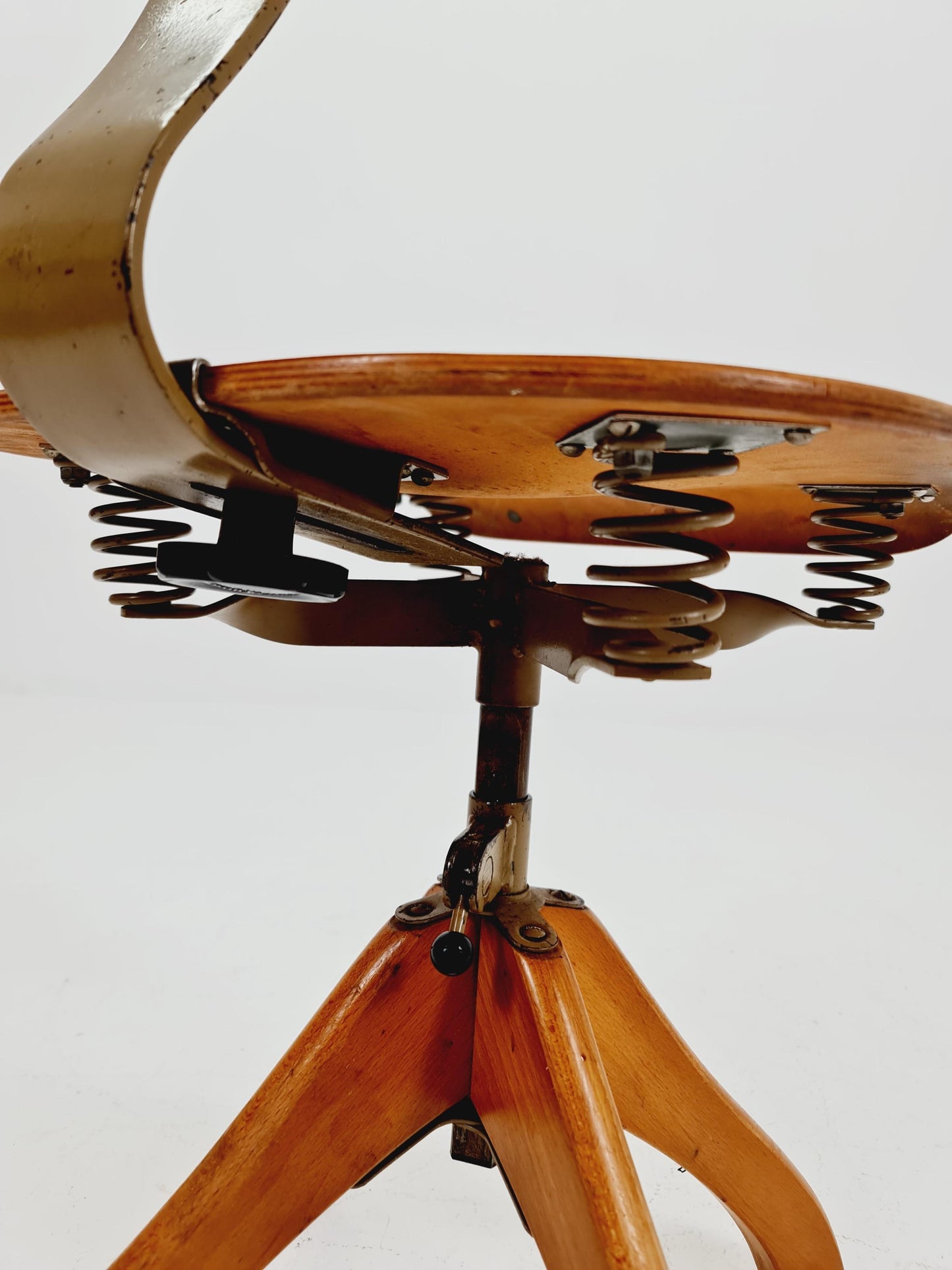 Bauhaus swivel office chair in solid wood By Polster Gleich ,1930s