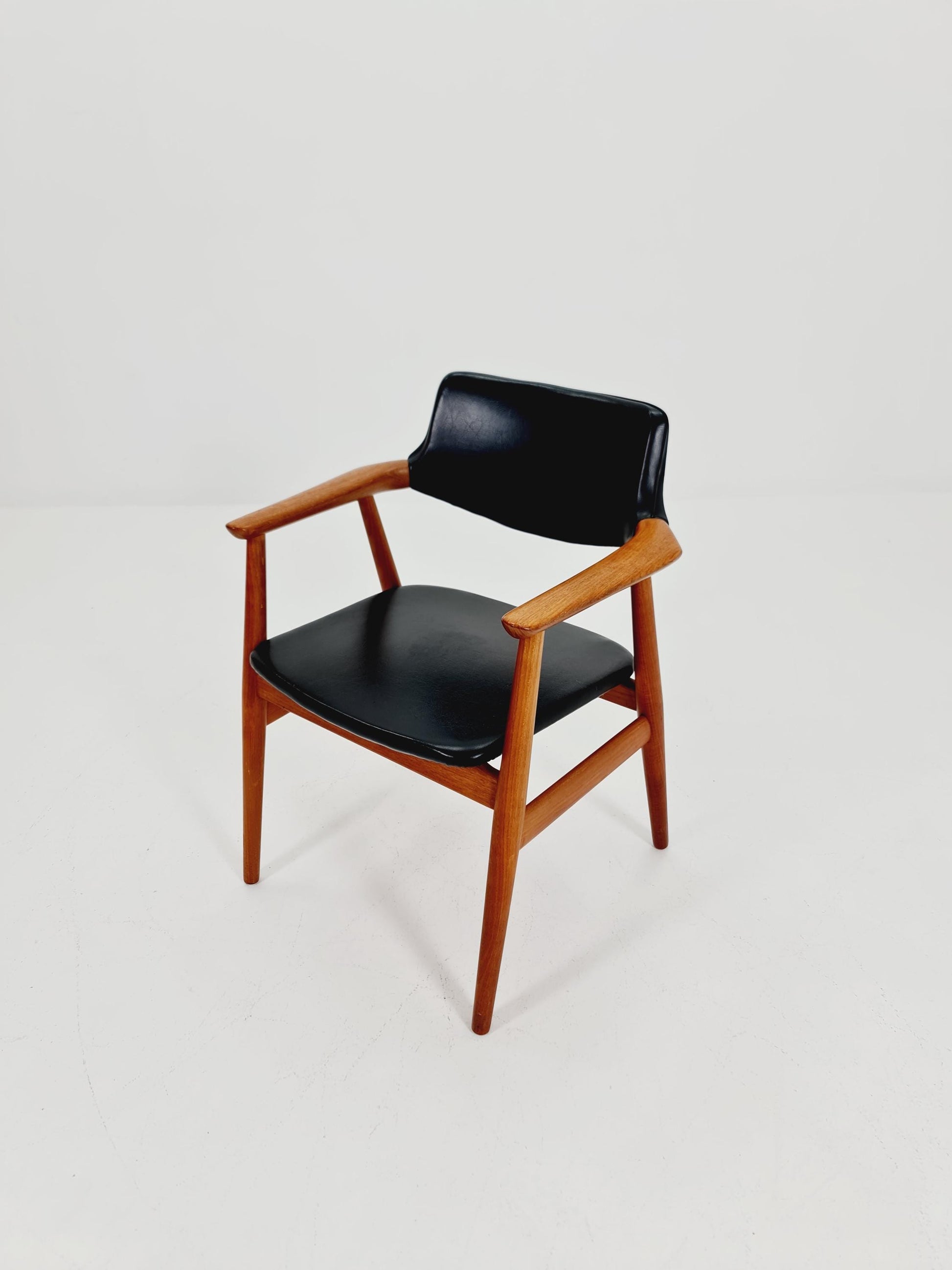 Mid century Danish Teak armchair by ERIK KIRKEGAARD for Glostrup from the 60s