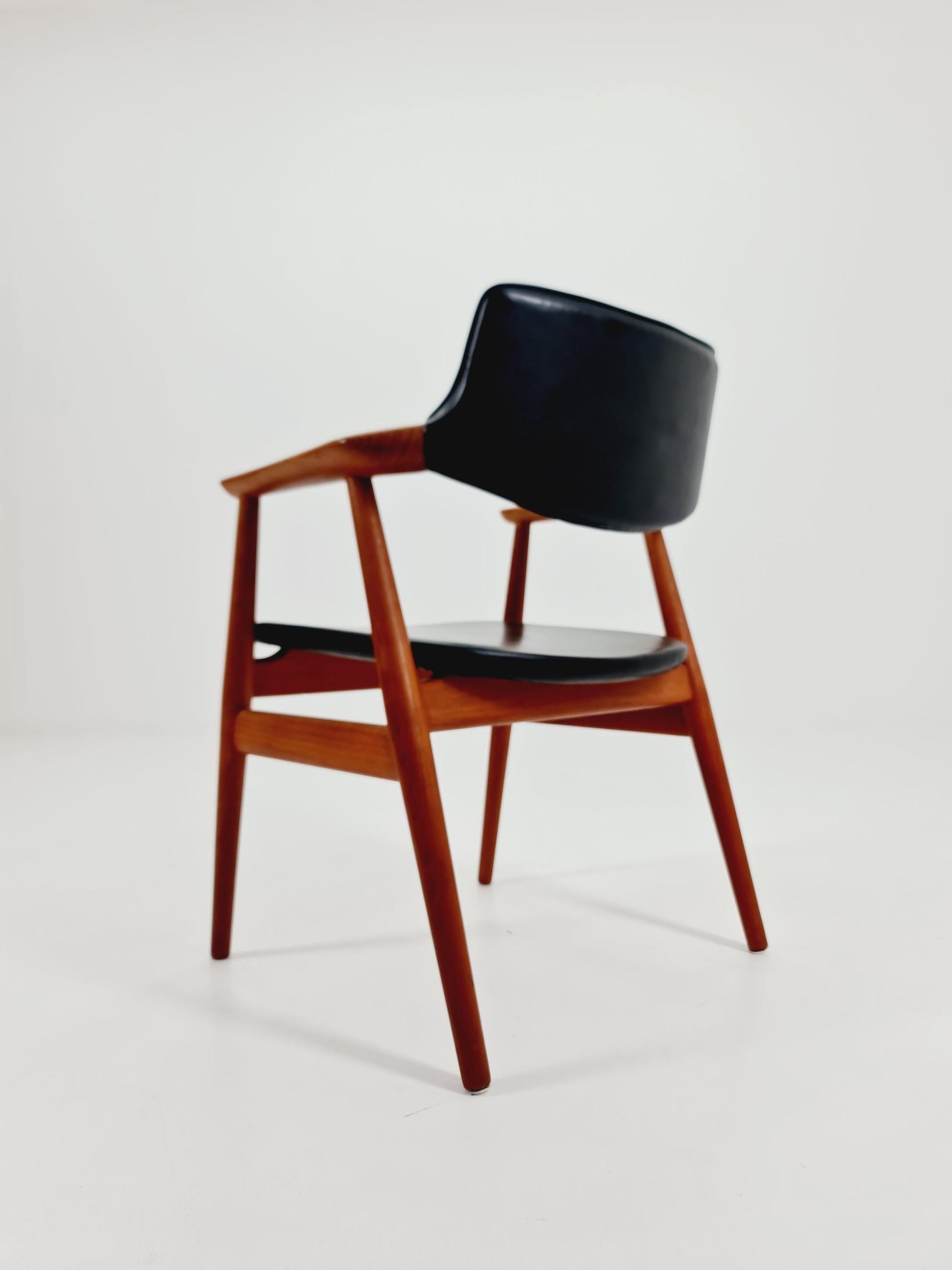 Mid century Danish Teak armchair by ERIK KIRKEGAARD for Glostrup from the 60s