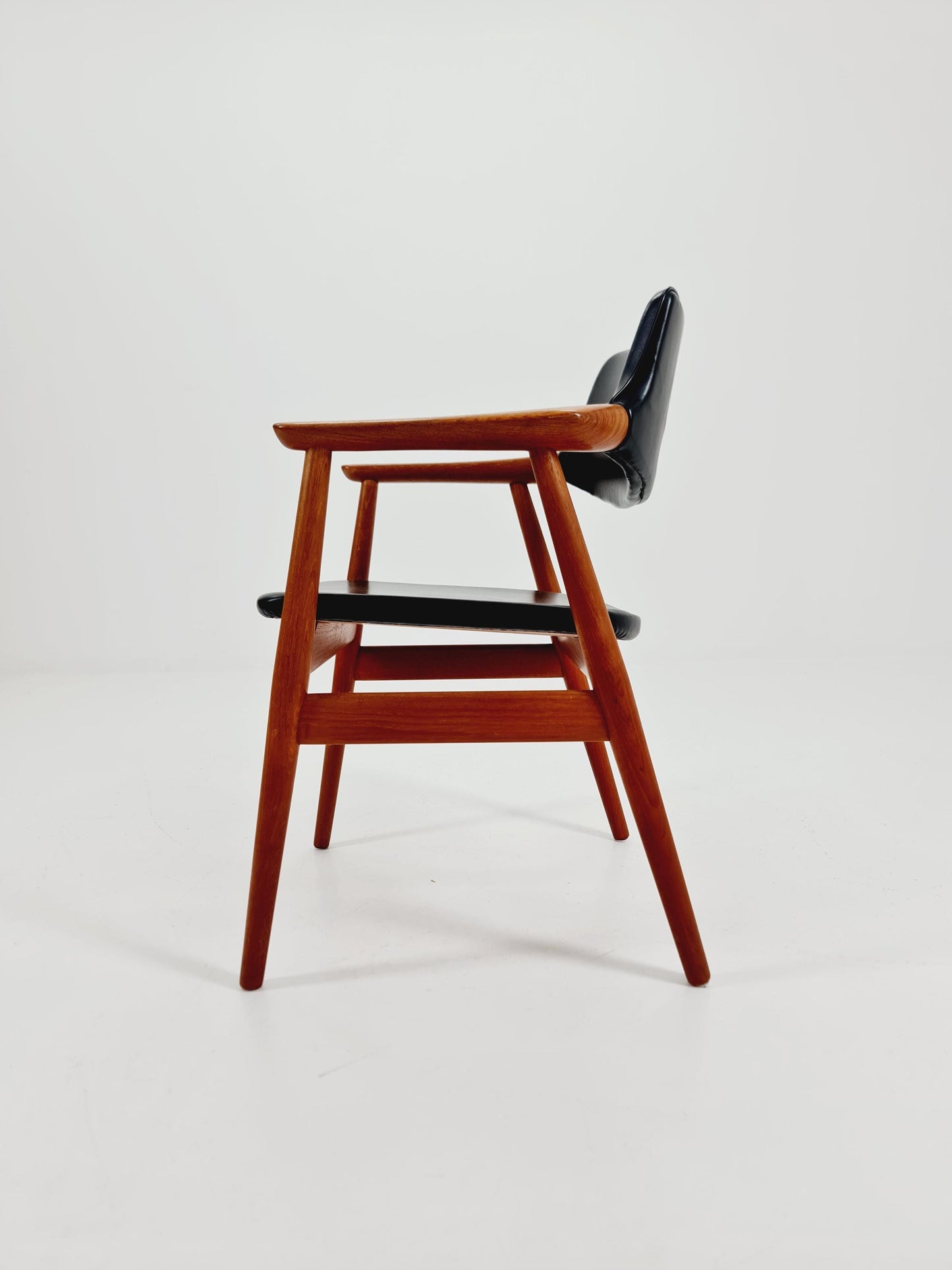 Mid century Danish Teak armchair by ERIK KIRKEGAARD for Glostrup from the 60s