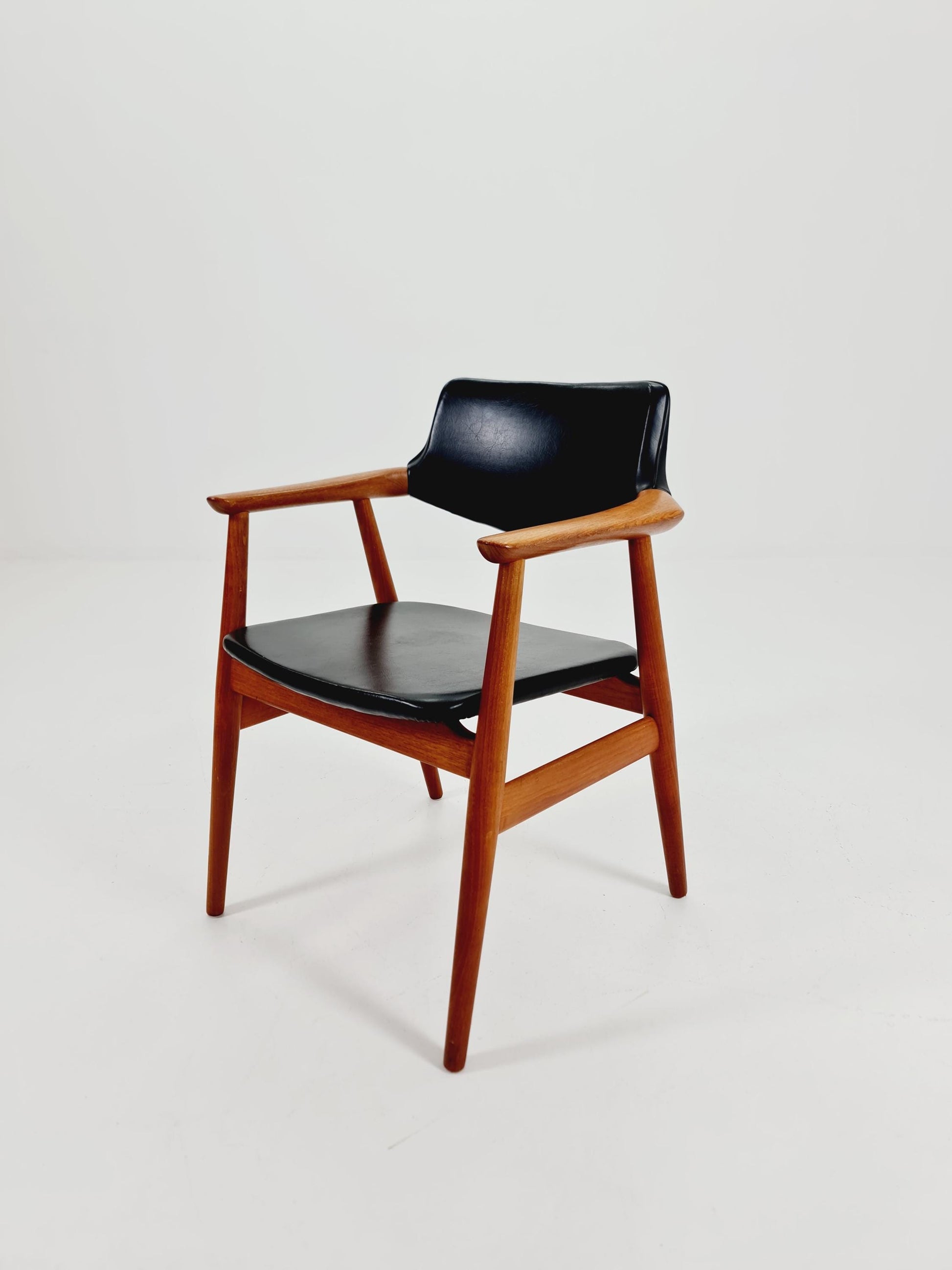 Mid century Danish Teak armchair by ERIK KIRKEGAARD for Glostrup from the 60s