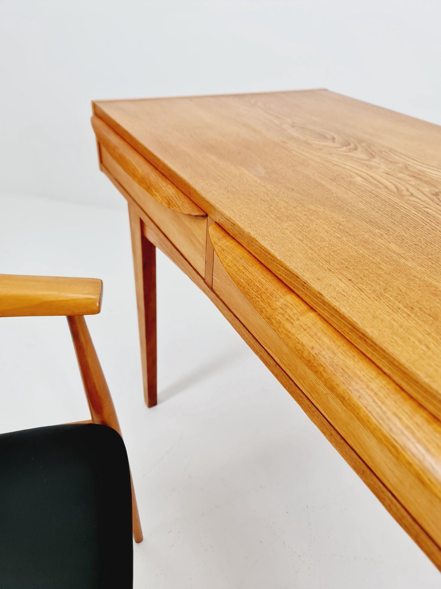 Mid century vintage desk German desk by Hellerau serie 602 1950s