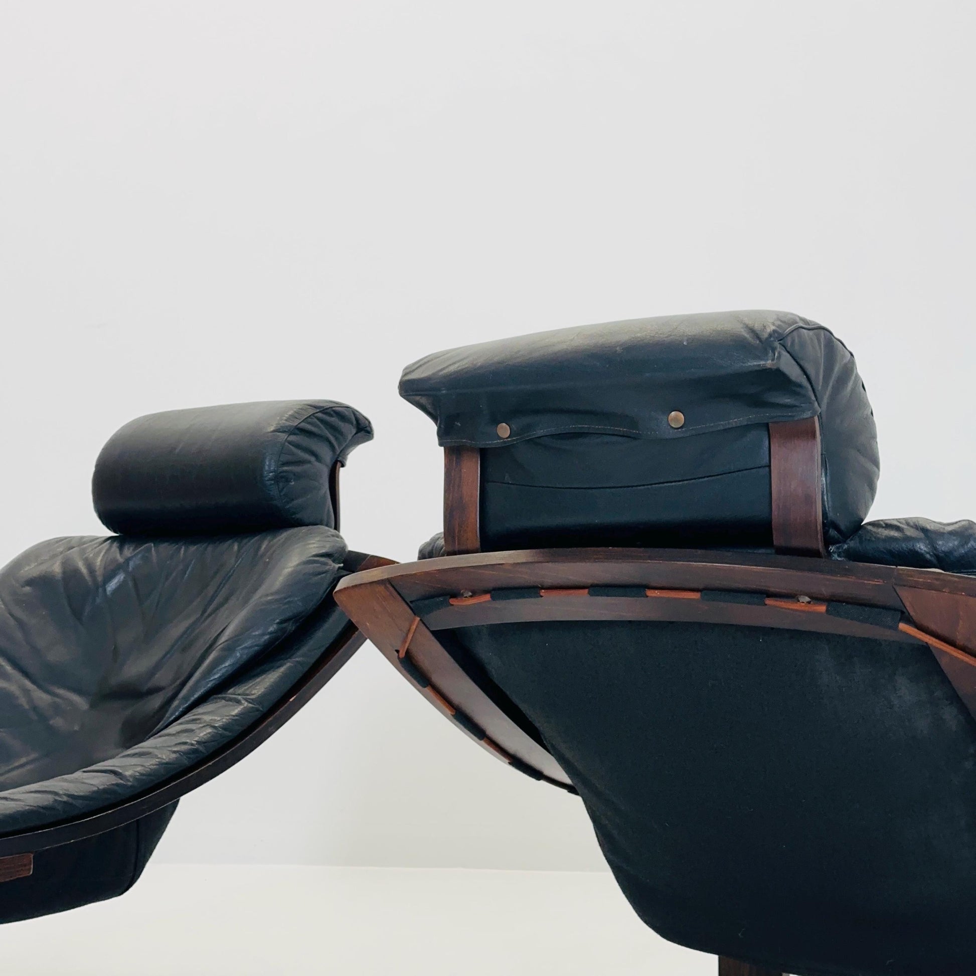 Set of Two Mid-Century Black Leather Armchairs by Åke Fribytter for Nelo Möbler, Sweden, 1970s
