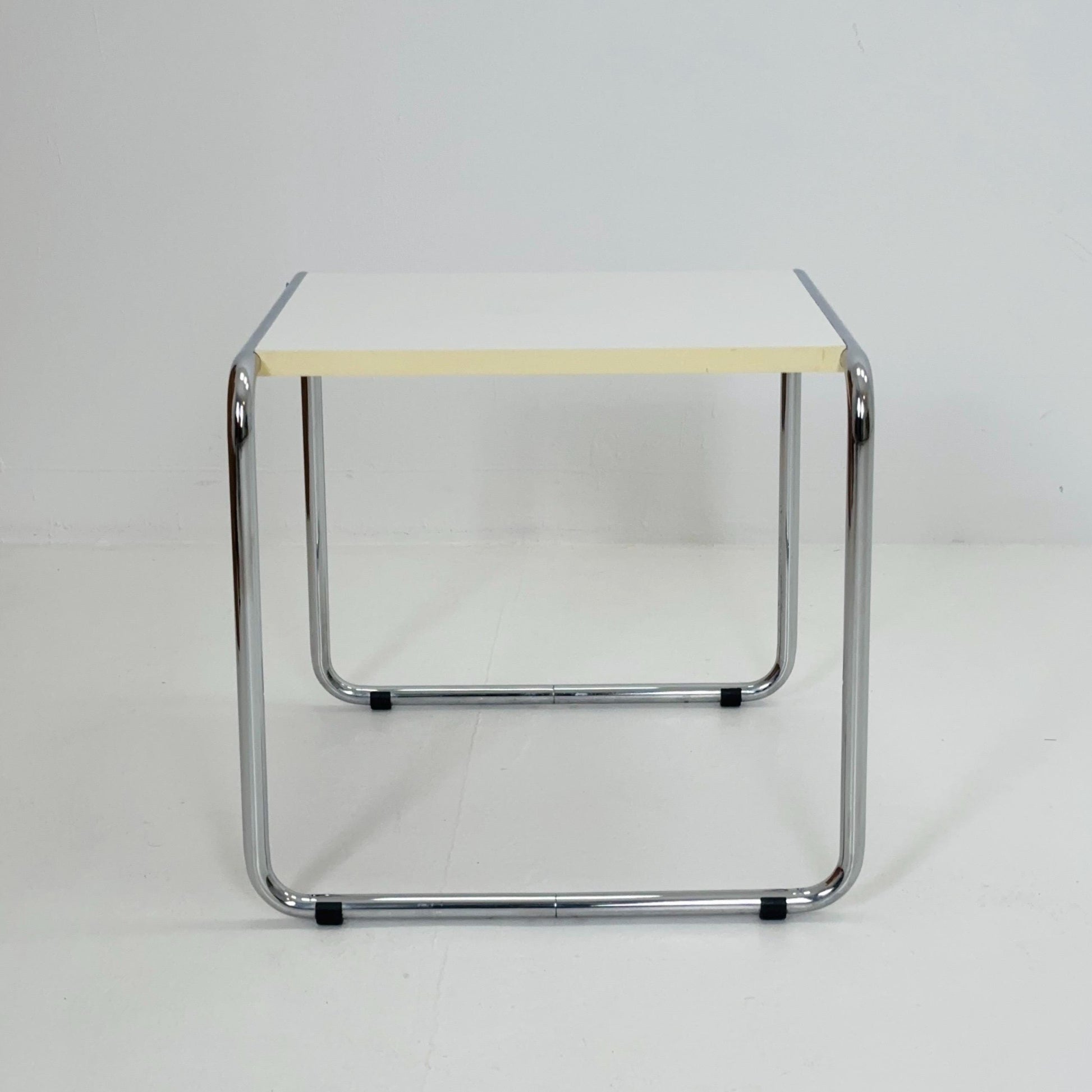 Mid century Marcel Breuer - Laccio Side coffee Table white Laminated Top with Tubular Chromed Base 1970s