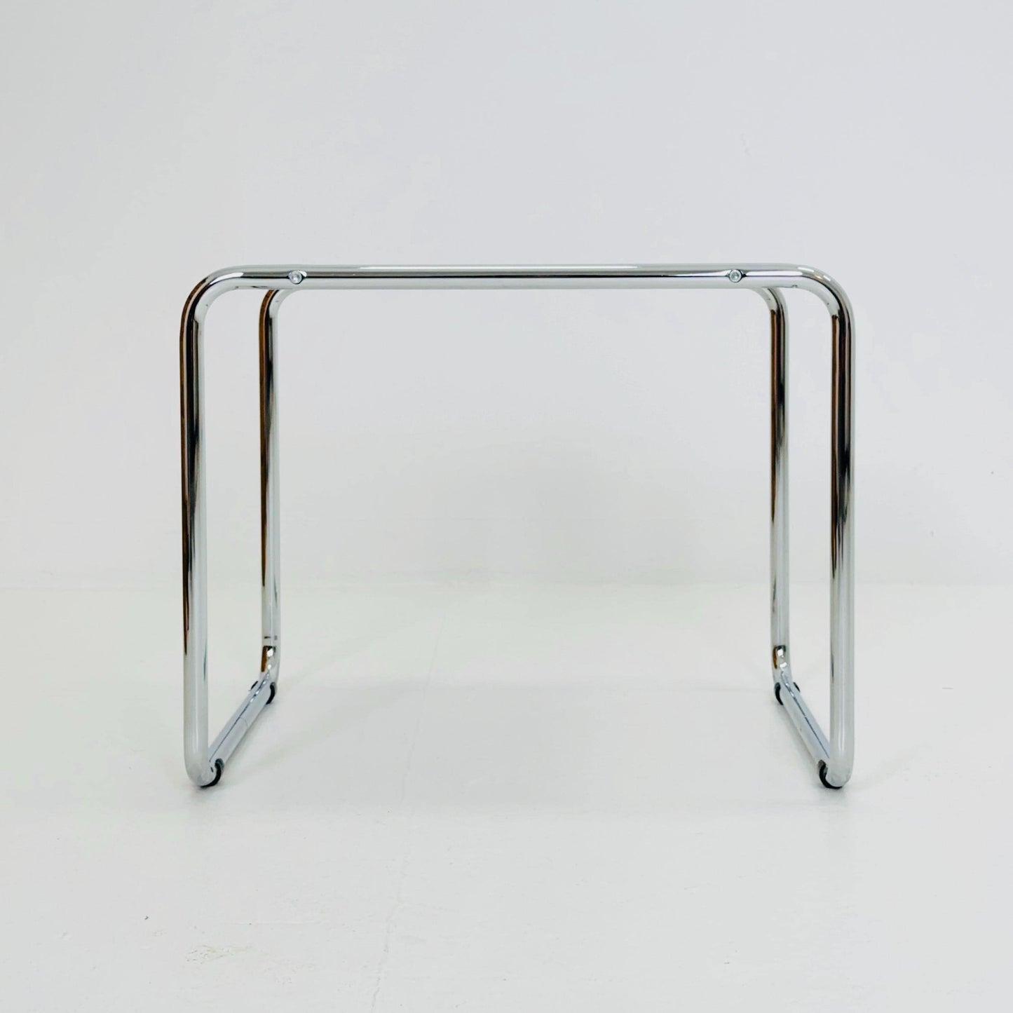 Mid century Marcel Breuer - Laccio Side coffee Table white Laminated Top with Tubular Chromed Base 1970s