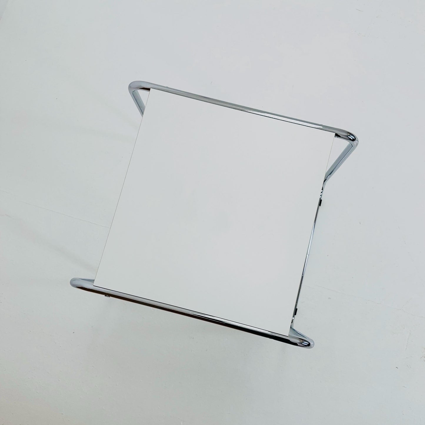 Mid century Marcel Breuer - Laccio Side coffee Table white Laminated Top with Tubular Chromed Base 1970s