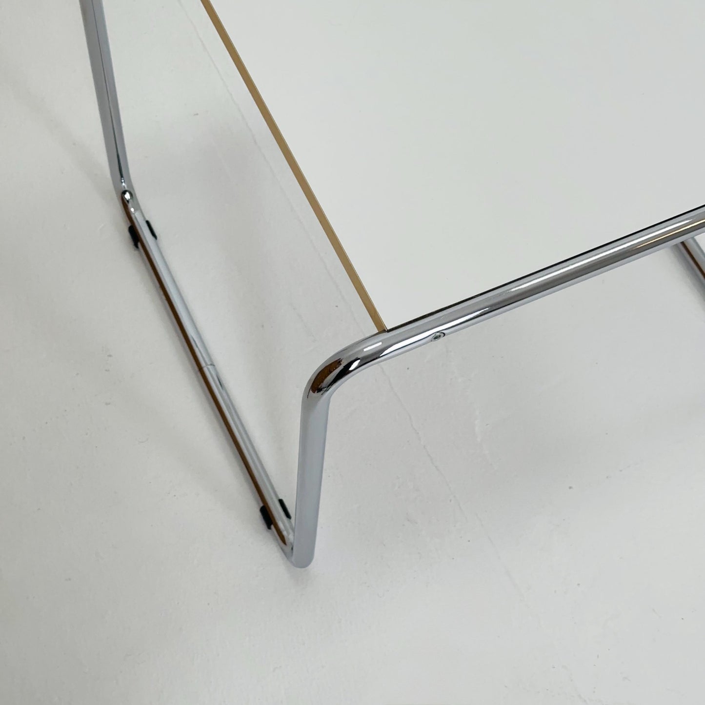 Mid century Marcel Breuer - Laccio Side coffee Table white Laminated Top with Tubular Chromed Base 1970s