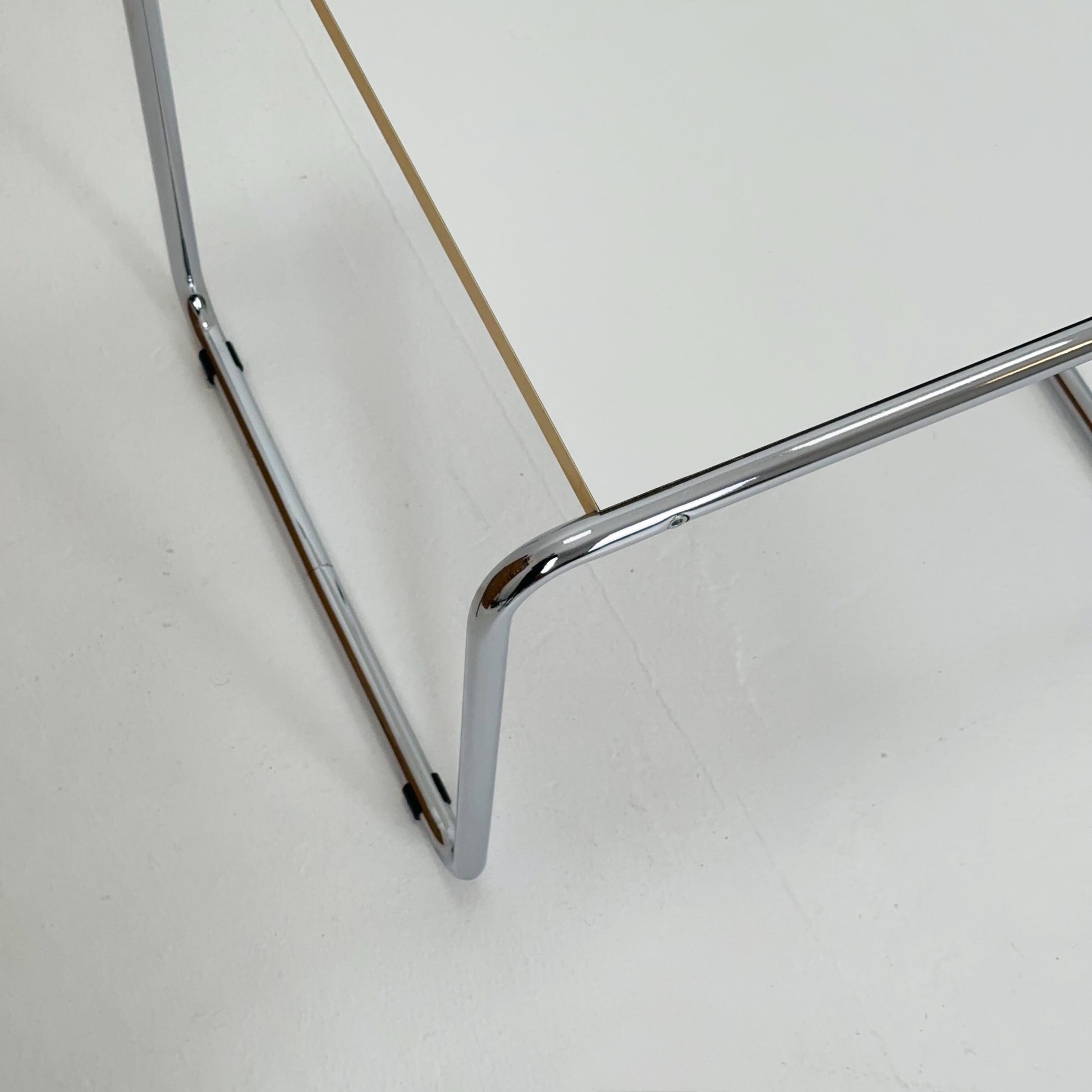Mid century Marcel Breuer - Laccio Side coffee Table white Laminated Top with Tubular Chromed Base 1970s