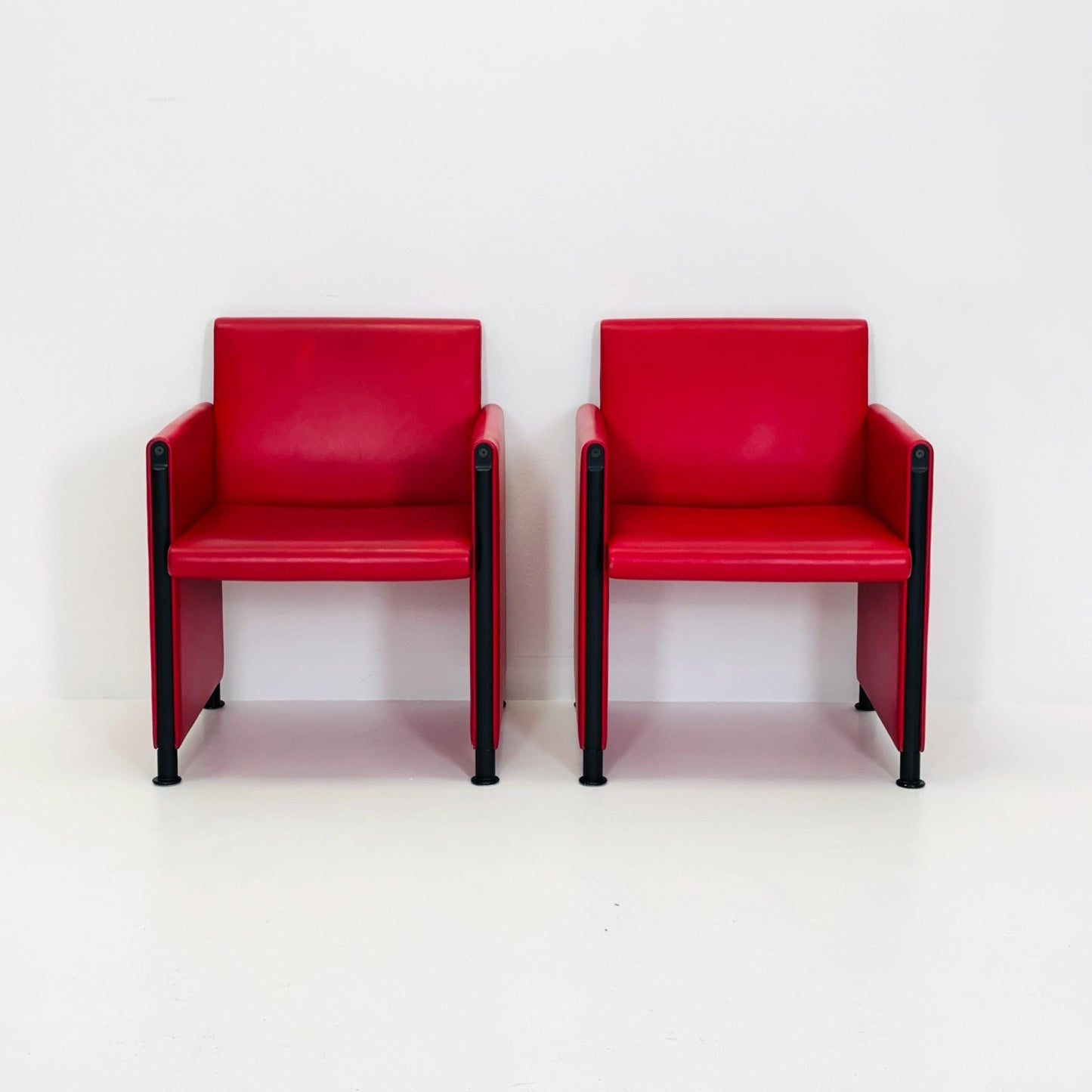Set of 2 Postmodern Afra & Tobia Scarpa “Giulietta” armChairs by Meritalia Italy 1980s