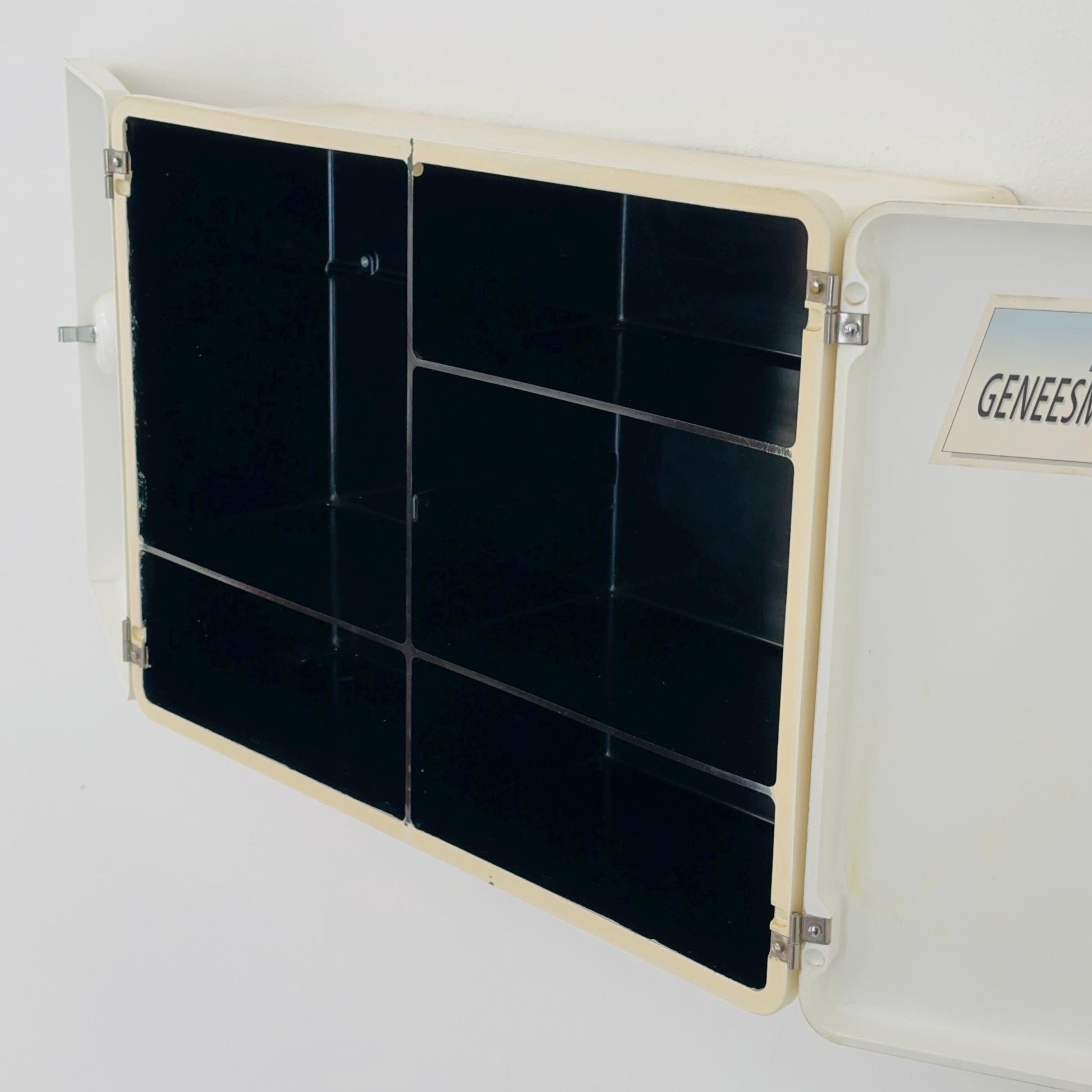 Mid century ‘Spluga’ Bathroom Cabinet by Prodotti CM Torino, 1970s | white black Cabinet | Italian Pharmacy Cabinet Italy