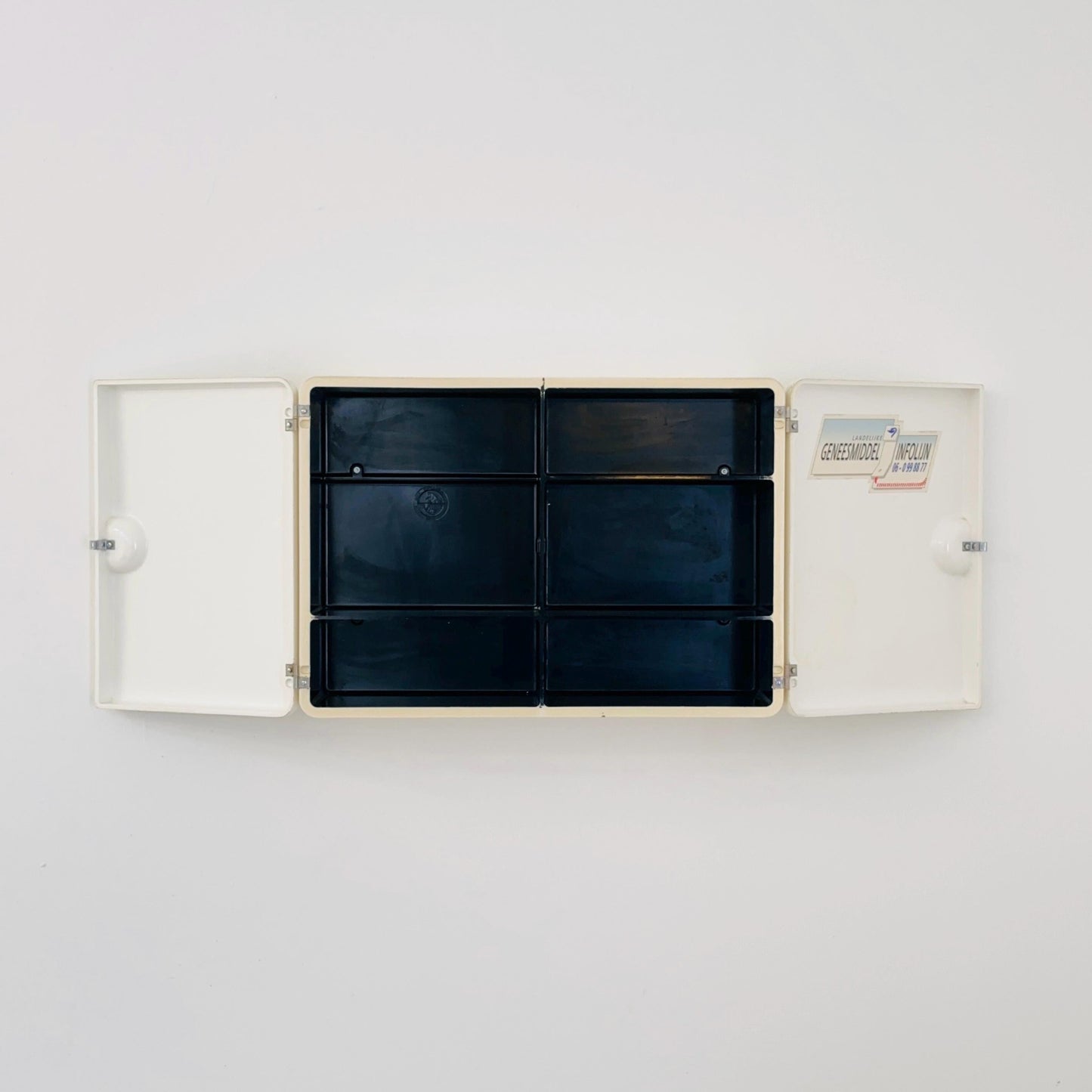 Mid century ‘Spluga’ Bathroom Cabinet by Prodotti CM Torino, 1970s | white black Cabinet | Italian Pharmacy Cabinet Italy