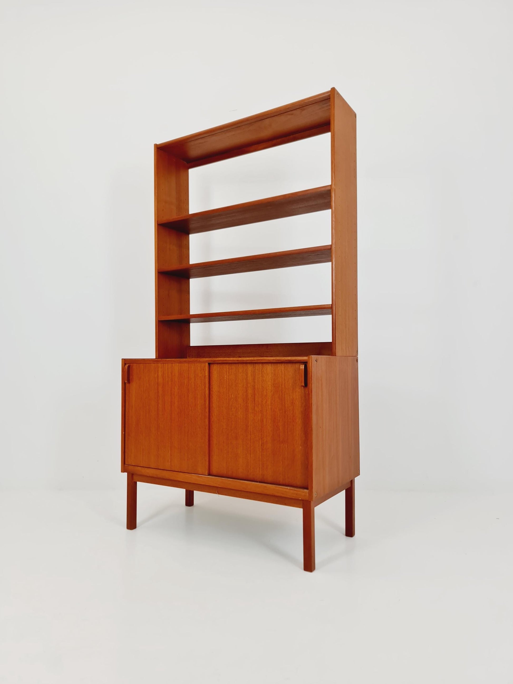 Swedish vintage chest of drawers/ book case teak by Fridhagen for Bodafors, 1960s