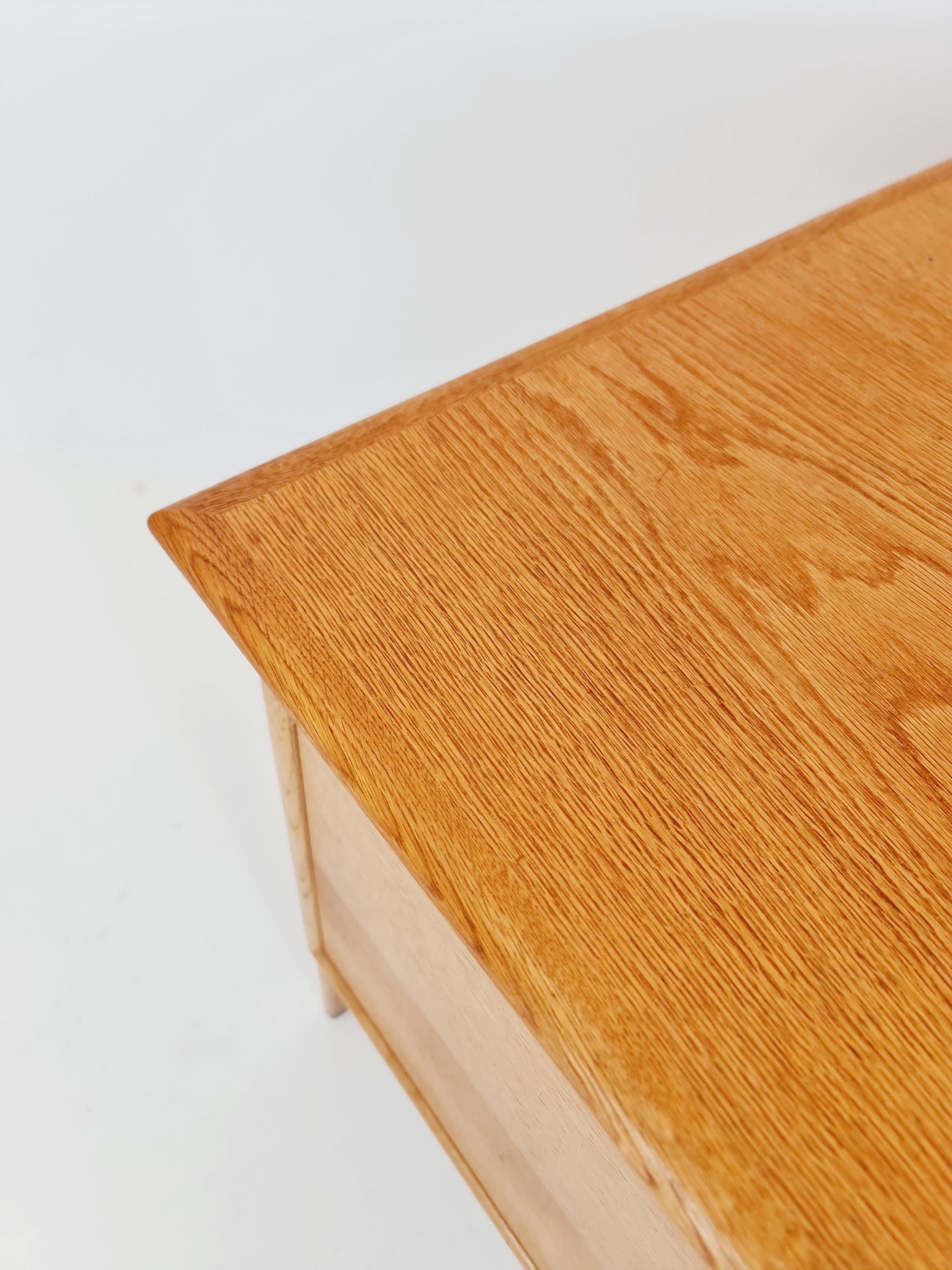 Danish vintage Oak by Arne Vodder for GV Møbler, Denmark, 1960s