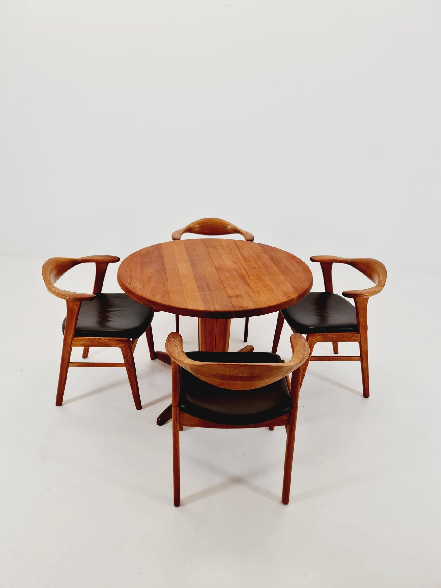Mid century extendable Danish Modern Solid Teak dining table , 1960s