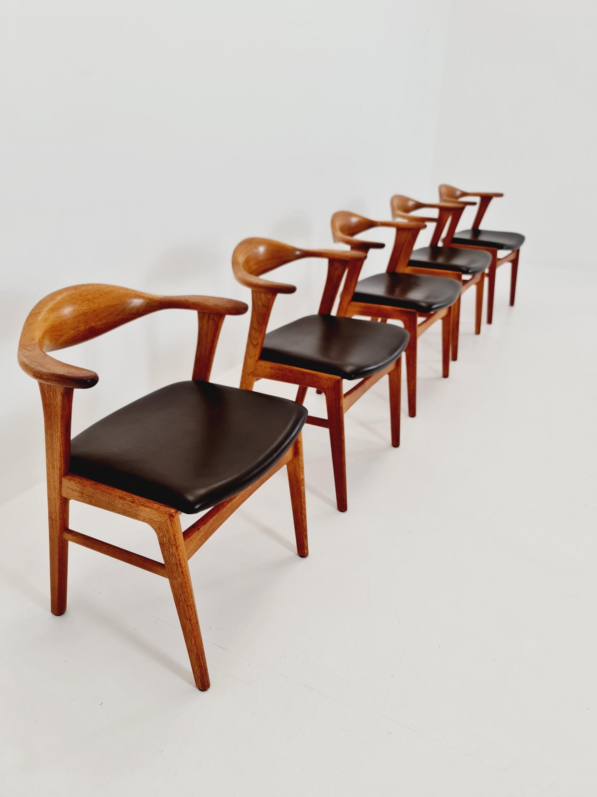 Mid Century Danish solid teak dining Charis byErik Kirkegaard for Hong Stolefabrik Modell 49 , 1960s