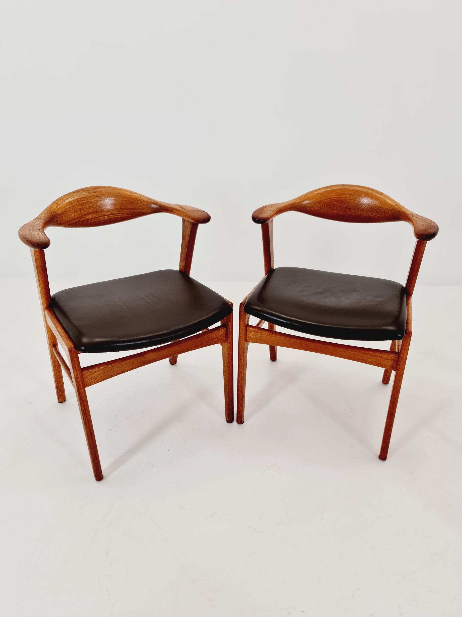 Mid Century Danish solid teak dining Charis byErik Kirkegaard for Hong Stolefabrik Modell 49 , 1960s