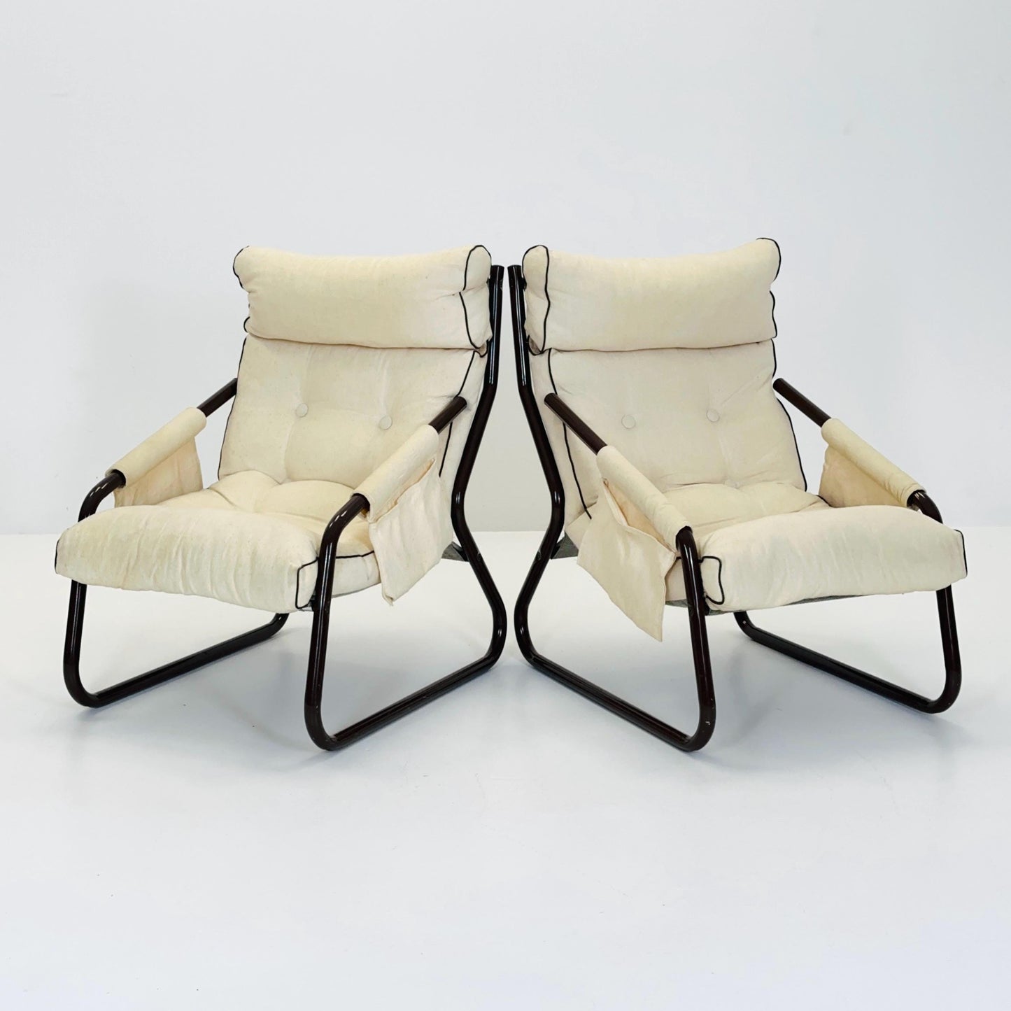 Set of 2 Rare 1970s IKEA Lounge Chairs by Gillis Lundgren – White-Beige Fabric MCM Armchairs with Magazine Pockets Sweden 1980s
