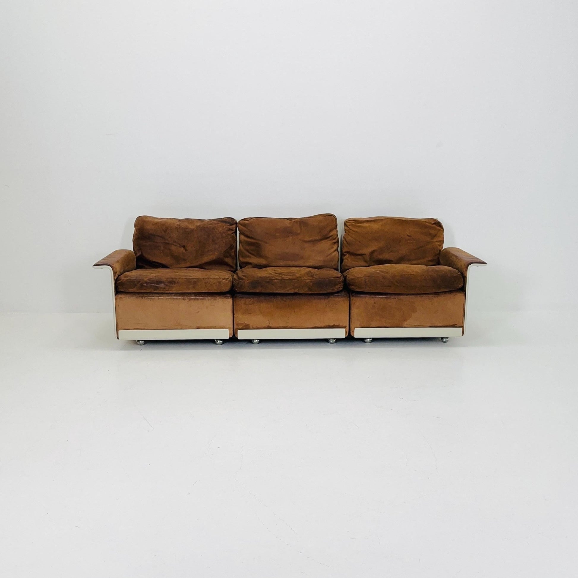 Mid century Ultra-Rare Space Age three seater sofa RZ62 by Dieter Rams for Vitsoe, 1960s Germany