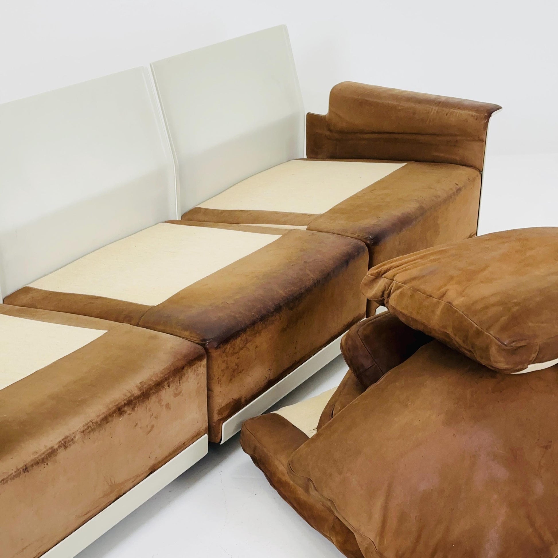 Complete Space Age Vintage Set by Dieter Rams for Vitsoe — 1960s Germany | Lounge Chair + 2-Seater + 3-Seater Sofa | Leather Alcantara