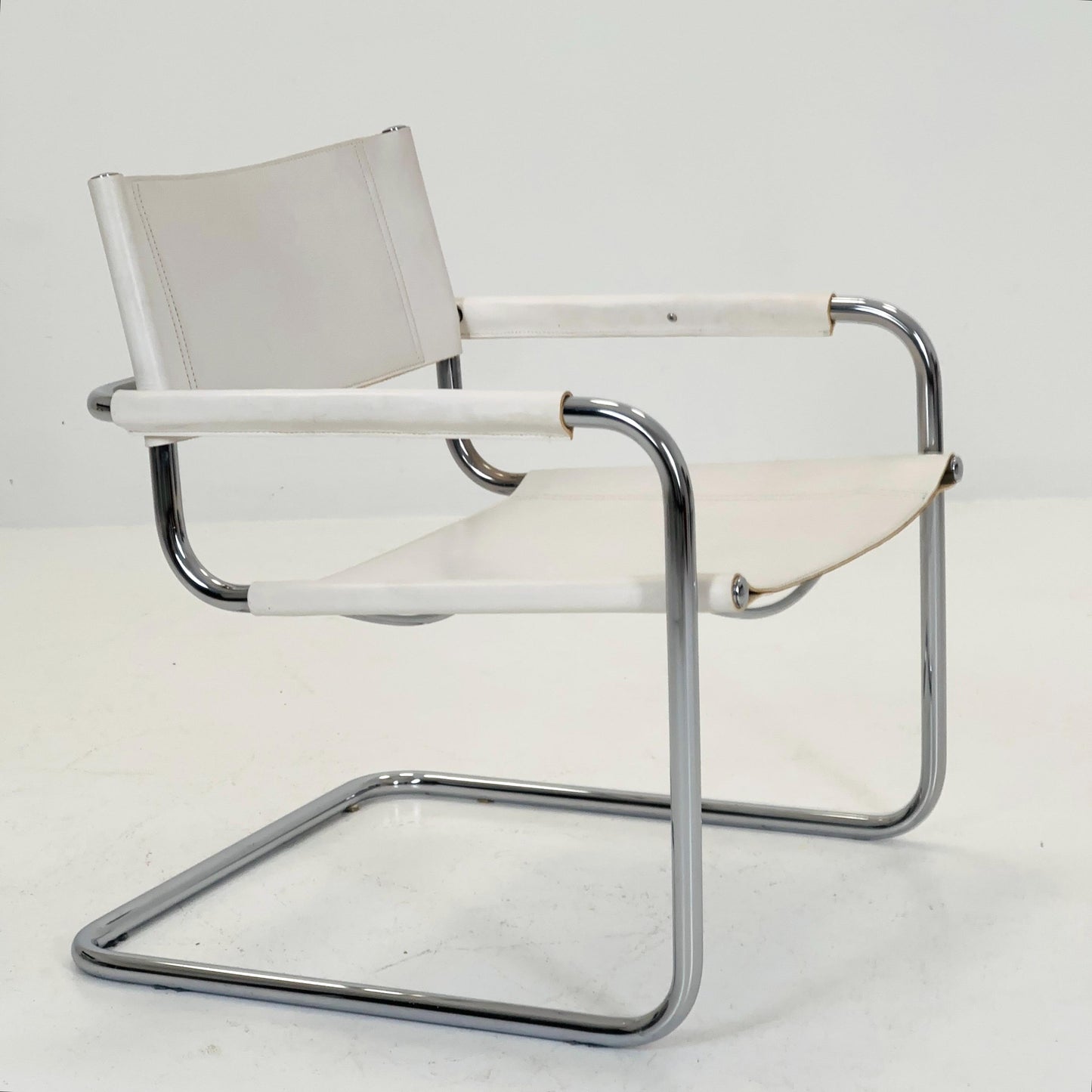 Mid-Century Bauhaus Cantilever Large Lounge Chair — white leather 1980s Italy 1980s