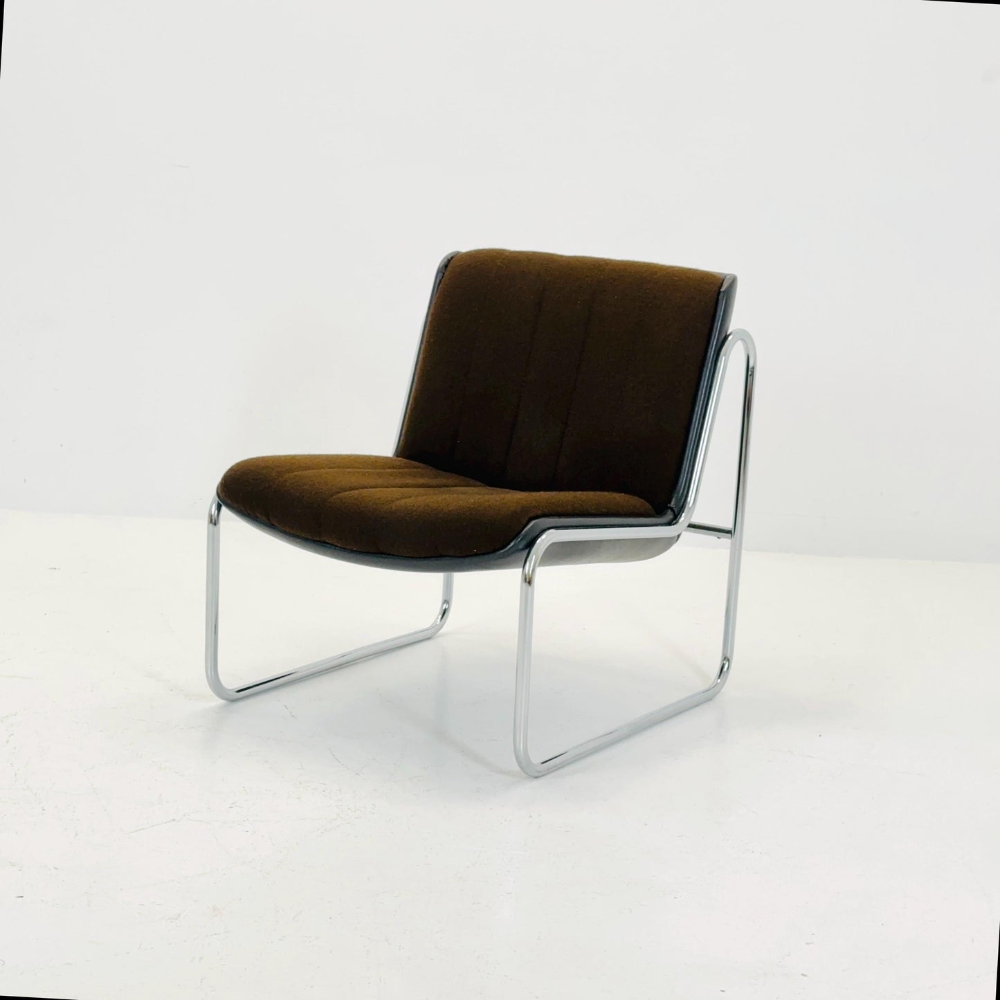 1 of 4 Iconic Mid-Century Modern “Sling” Lounge Chair by Peter Hoyte for Habitat, Italy 1980s