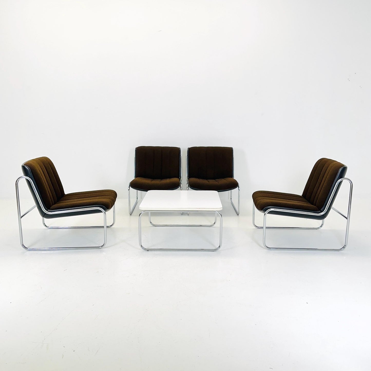 1 of 4 Iconic Mid-Century Modern “Sling” Lounge Chair by Peter Hoyte for Habitat, Italy 1980s