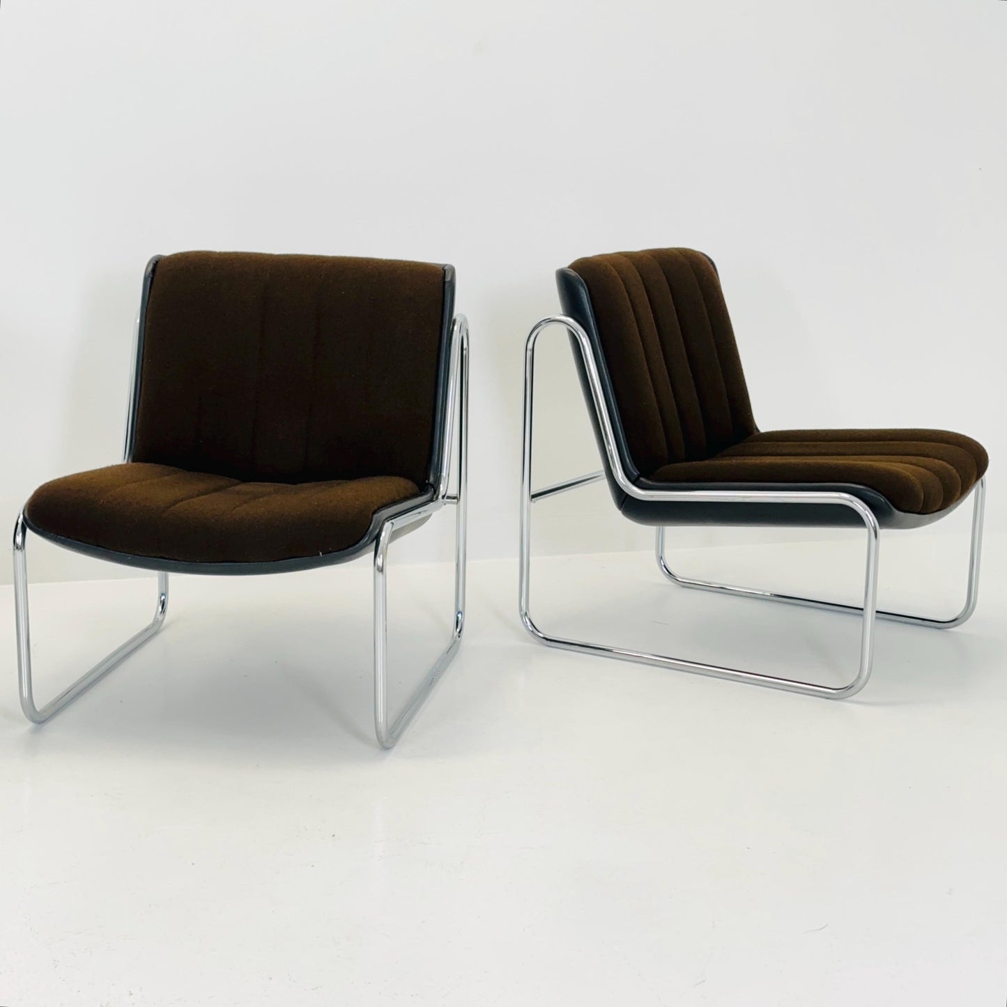 Set of 4 Iconic Mid-Century Modern “Sling” Lounge Chairs by Peter Hoyte for Habitat, Italy 1980s