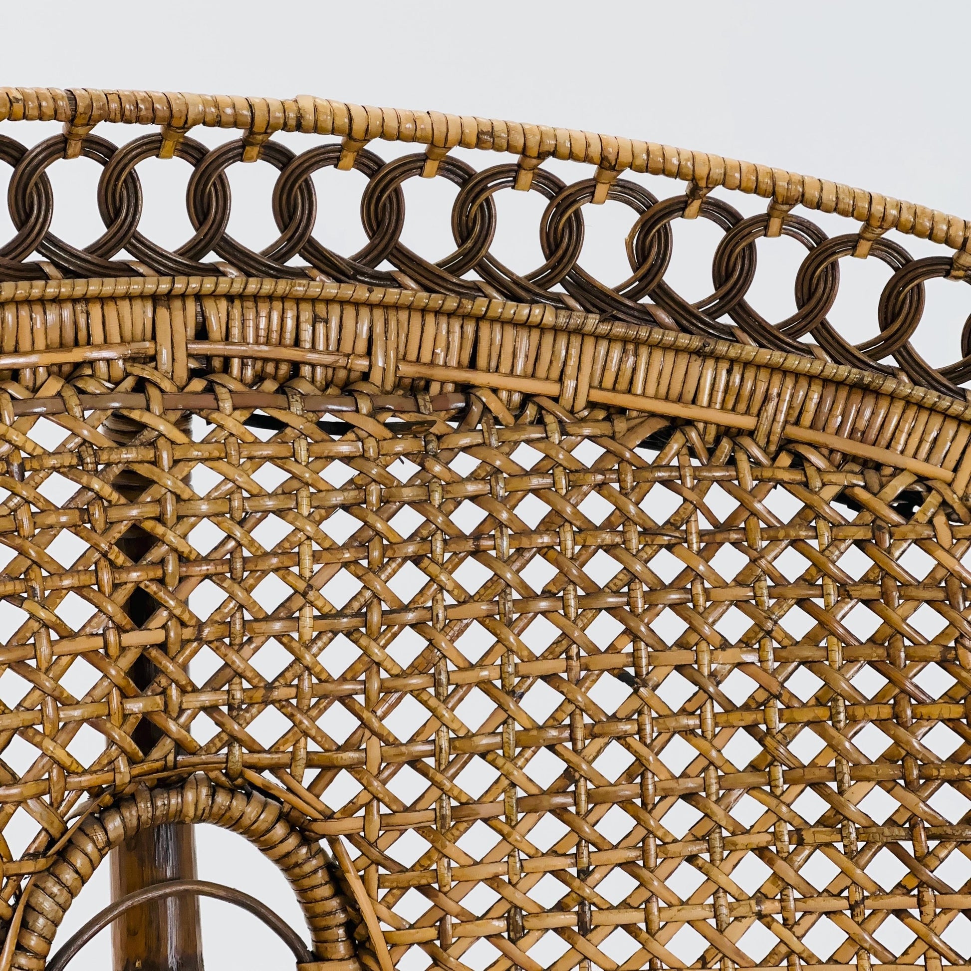 Mid century Classic Wicker Emmanuelle Peacock Chair 1960/70s