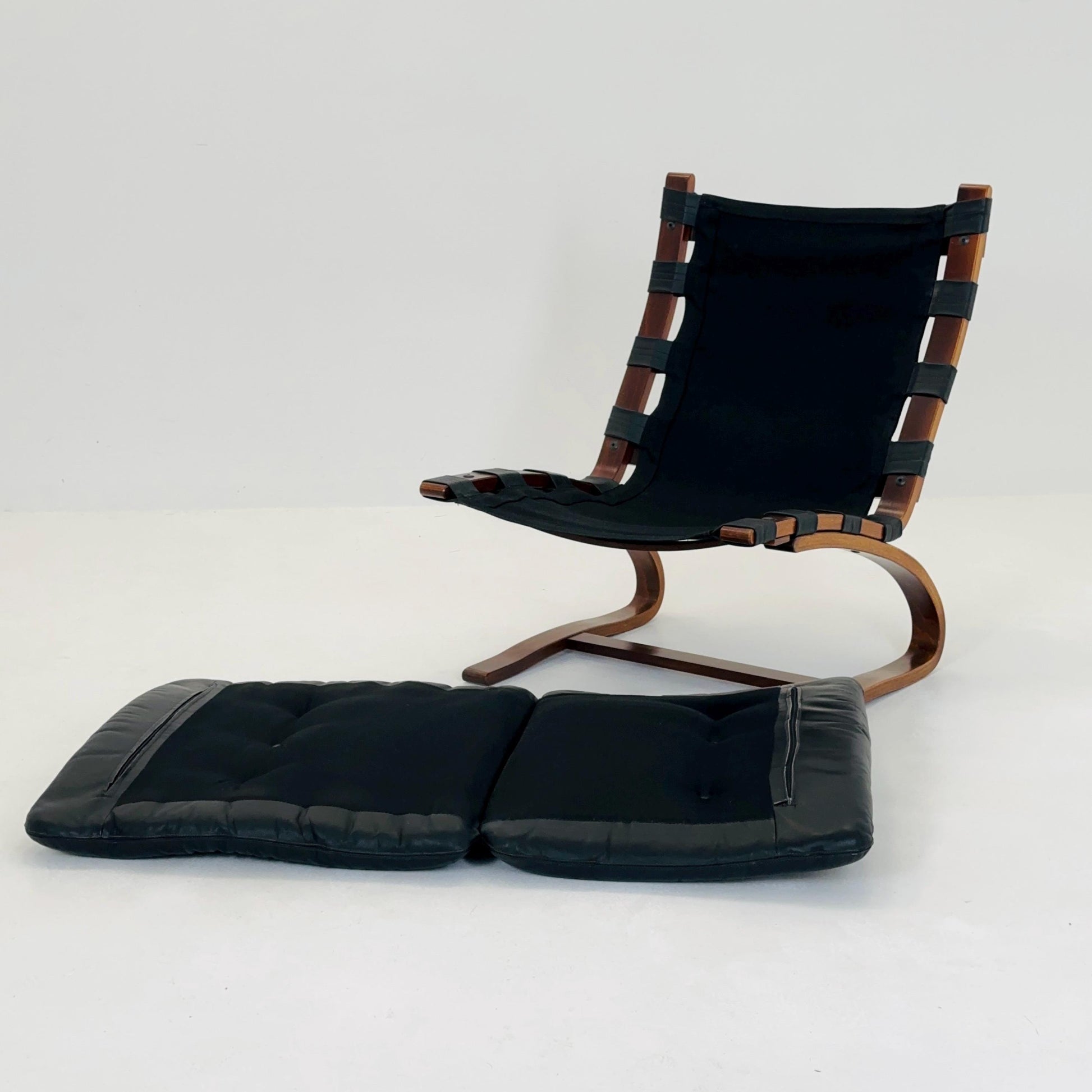 1of 4 Mid century Kangu Lounge Chairs by Elsa Solheim and Nordahl Solheim for Rybo 1970s
