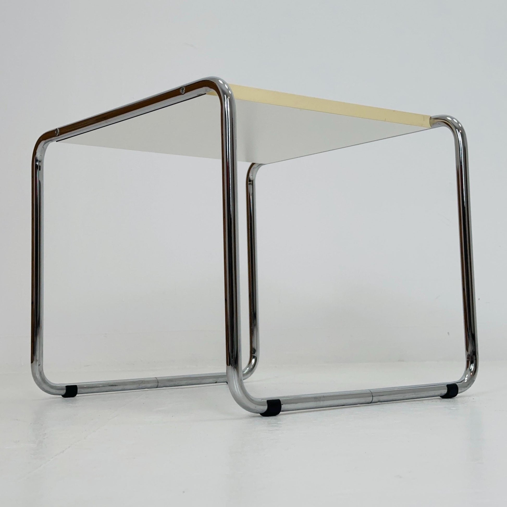 Mid century Marcel Breuer - Laccio Side coffee Table white Laminated Top with Tubular Chromed Base 1970s