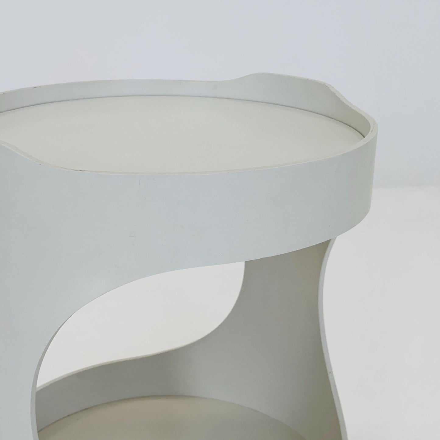 Space Age Luna Side Table 5124 by Opal Möbel, Germany 1970s – Vintage White Rolling Table, Mid-Century Modern