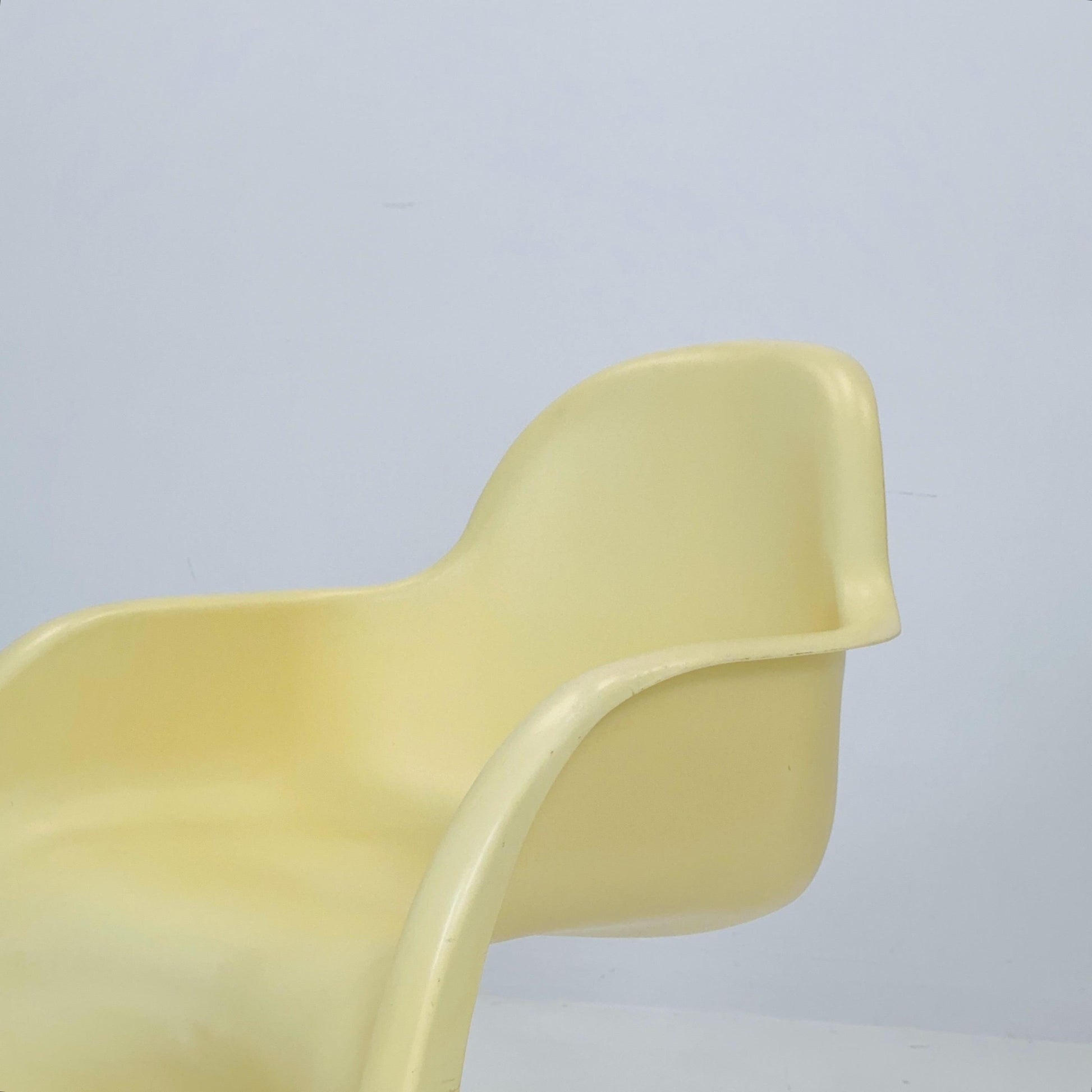 Space Age Panton Armchair Model 9093 by Pioneer – Rare Limited Edition 2000s, Beige ABS, Iconic Design