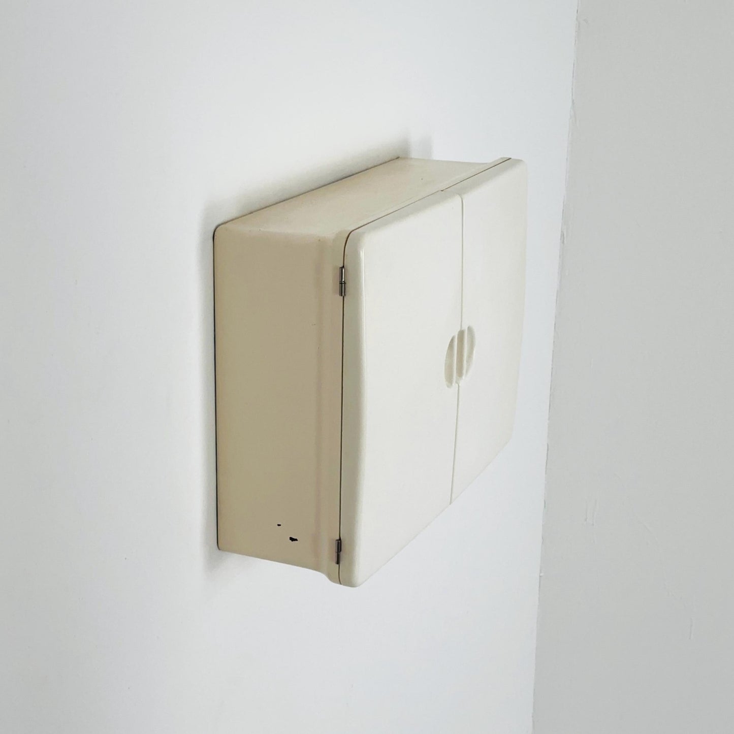 Mid century ‘Spluga’ Bathroom Cabinet by Prodotti CM Torino, 1970s | white black Cabinet | Italian Pharmacy Cabinet Italy