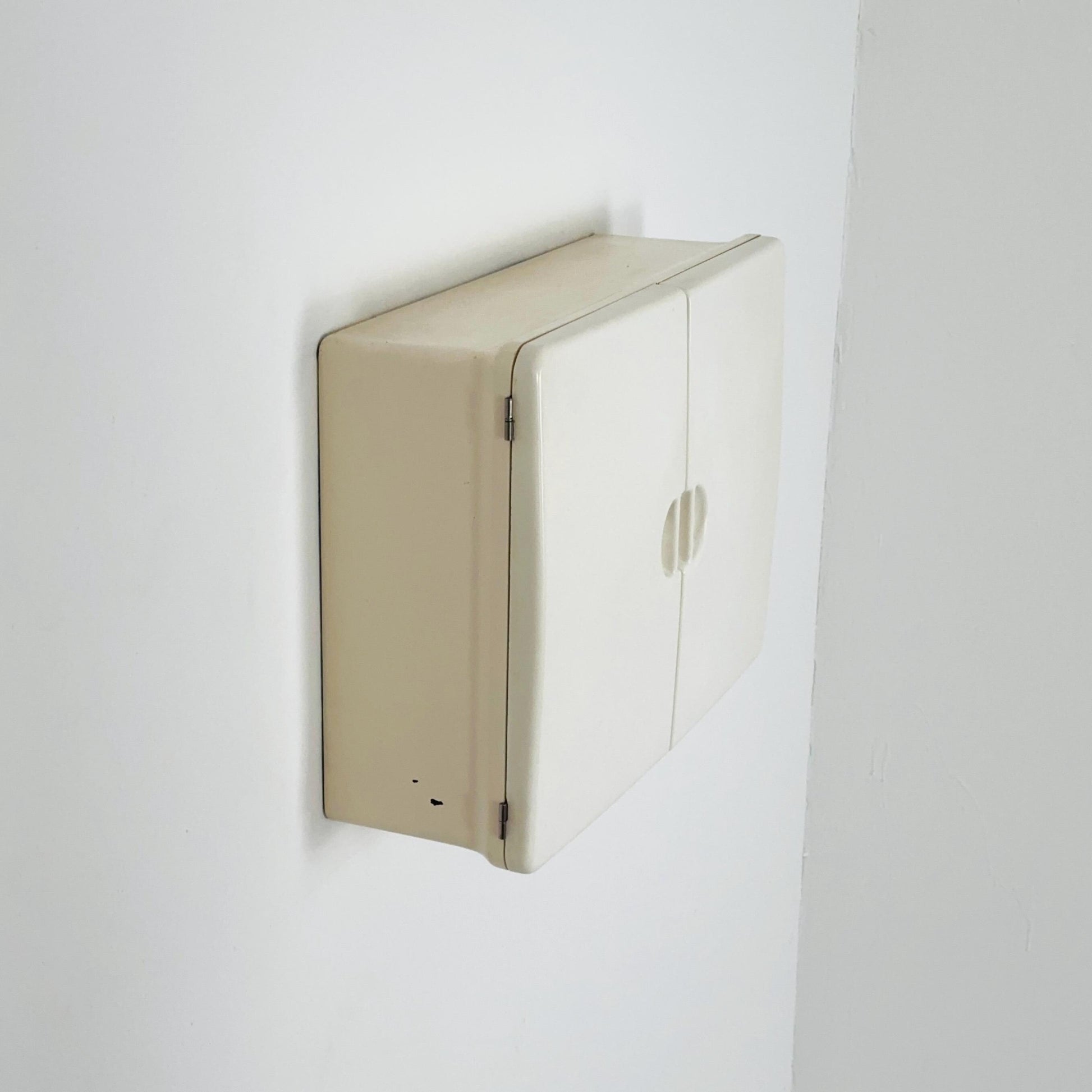 Mid century ‘Spluga’ Bathroom Cabinet by Prodotti CM Torino, 1970s | white black Cabinet | Italian Pharmacy Cabinet Italy