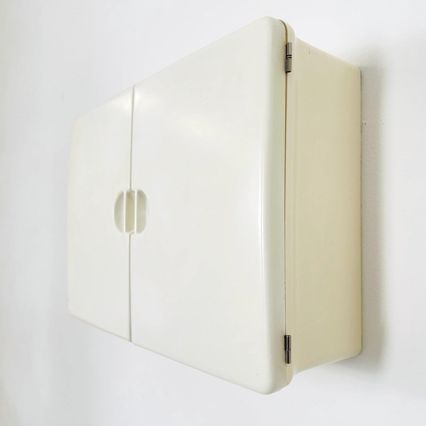 Mid century ‘Spluga’ Bathroom Cabinet by Prodotti CM Torino, 1970s | white black Cabinet | Italian Pharmacy Cabinet Italy
