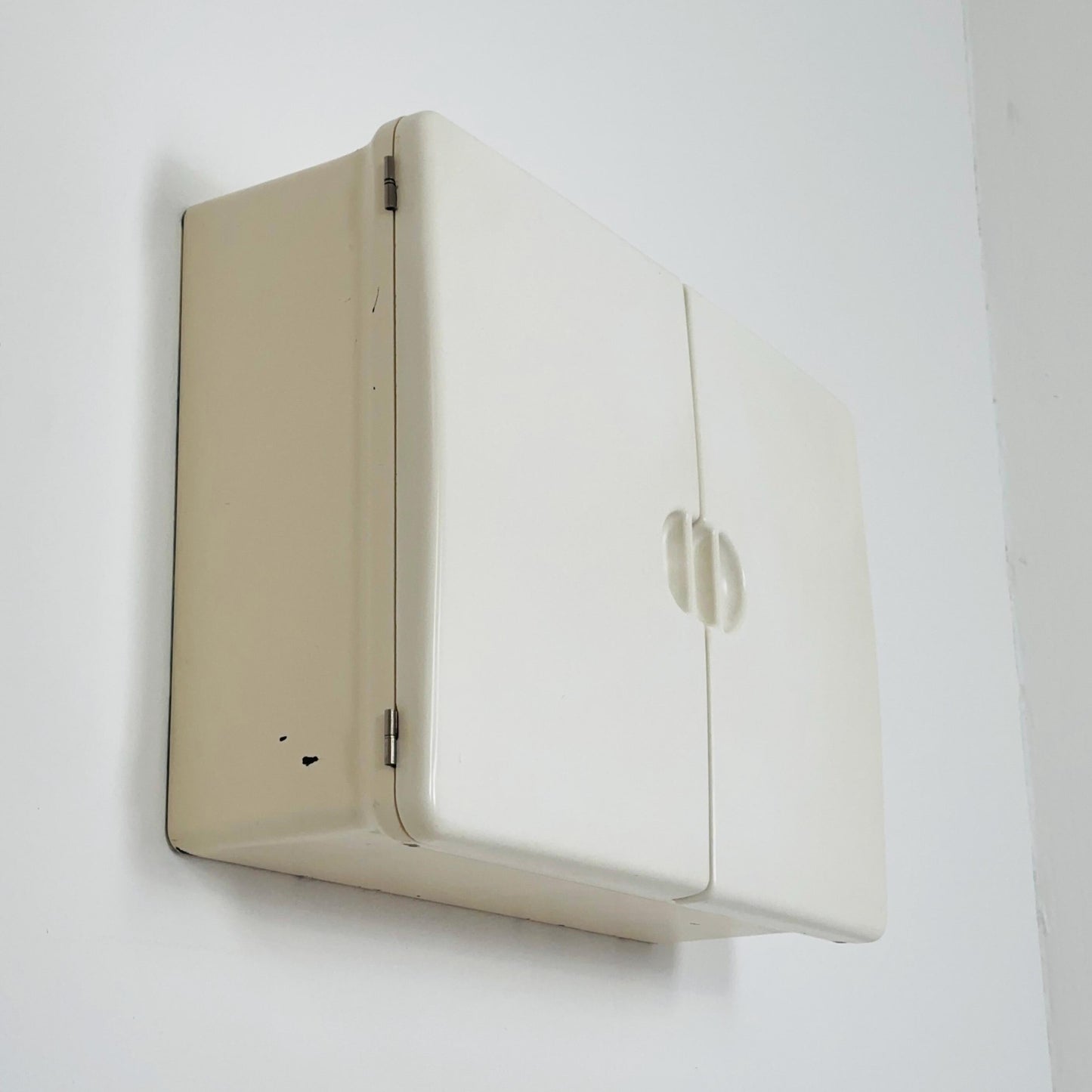 Mid century ‘Spluga’ Bathroom Cabinet by Prodotti CM Torino, 1970s | white black Cabinet | Italian Pharmacy Cabinet Italy