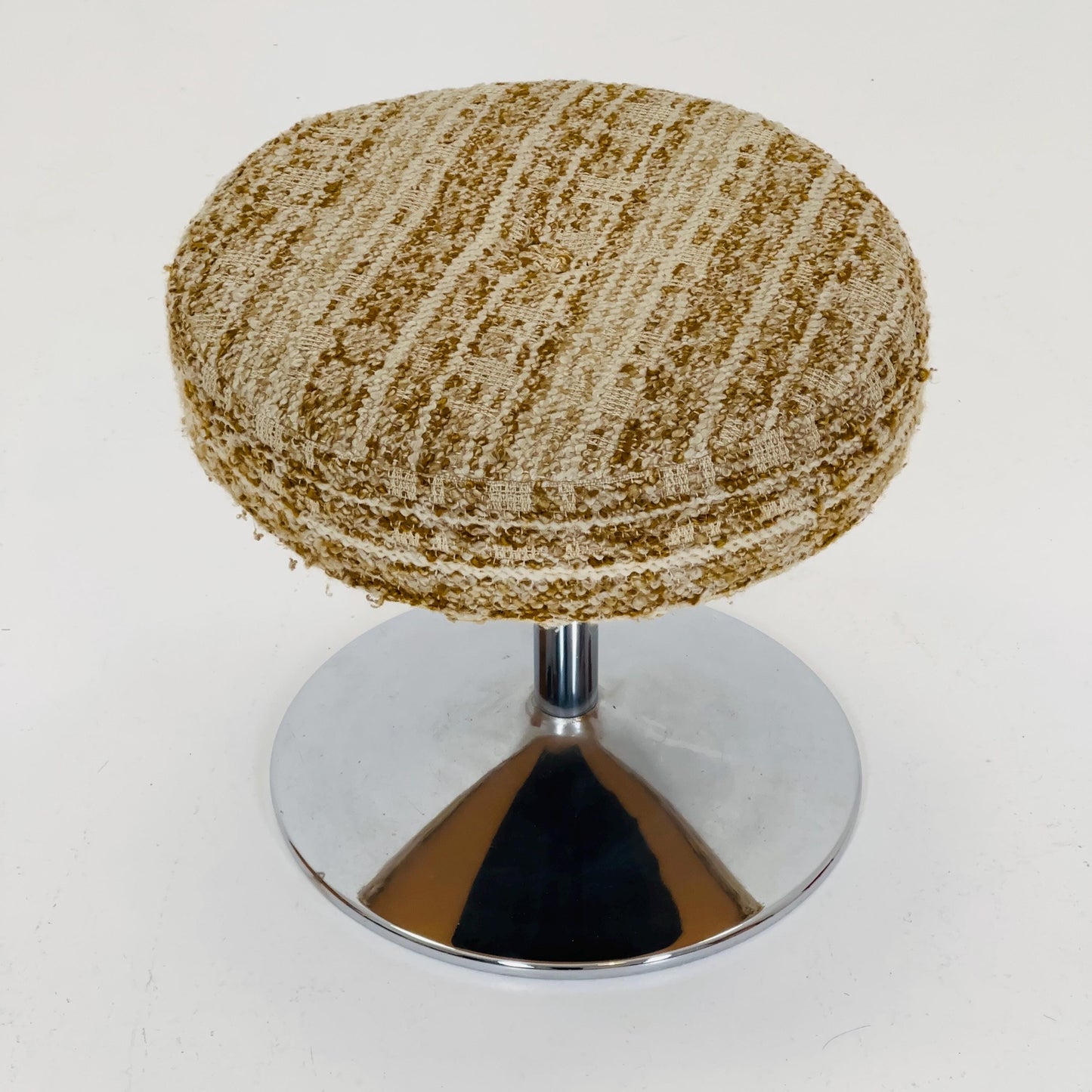 Round German vintage Tuilp stool made of chrome with fabric seat, 1970s Spaceage Germany