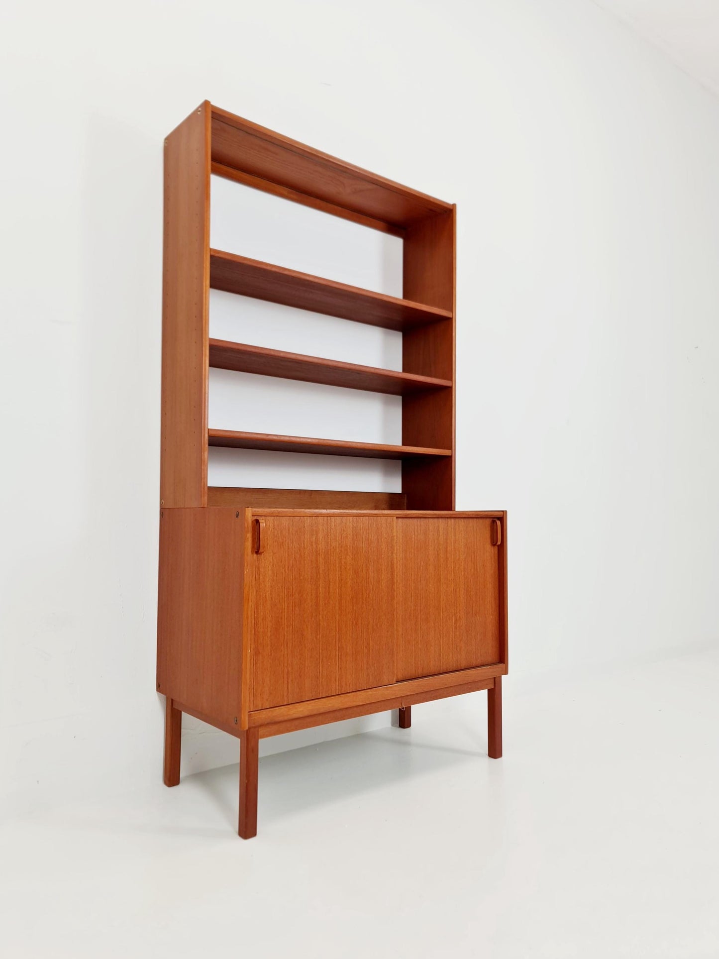 Swedish vintage chest of drawers/ book case teak by Fridhagen for Bodafors, 1960s