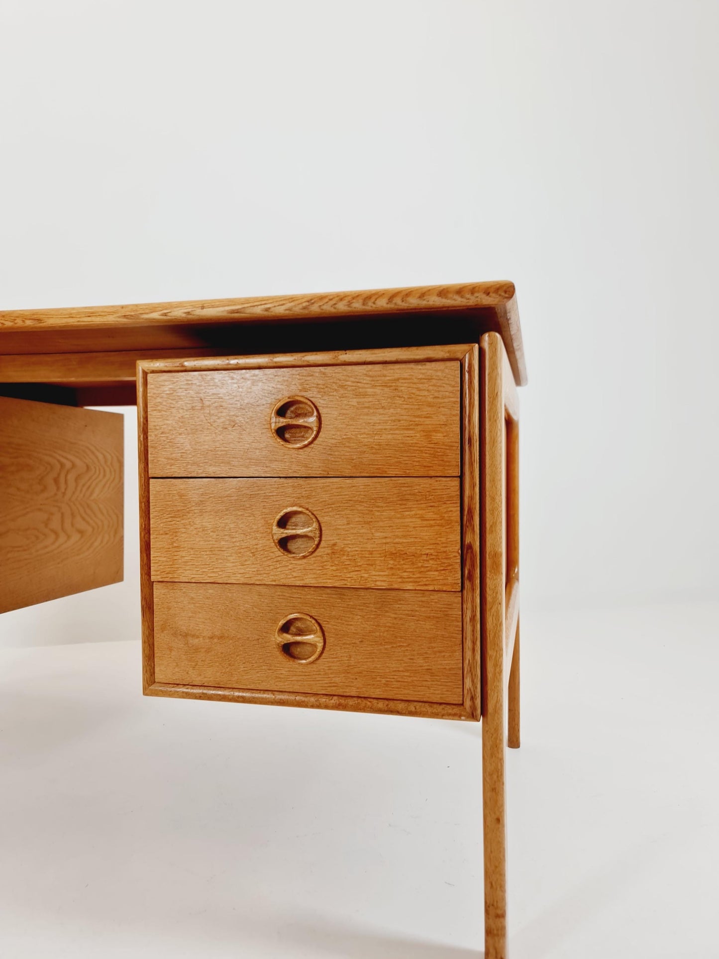 Danish vintage Oak by Arne Vodder for GV Møbler, Denmark, 1960s