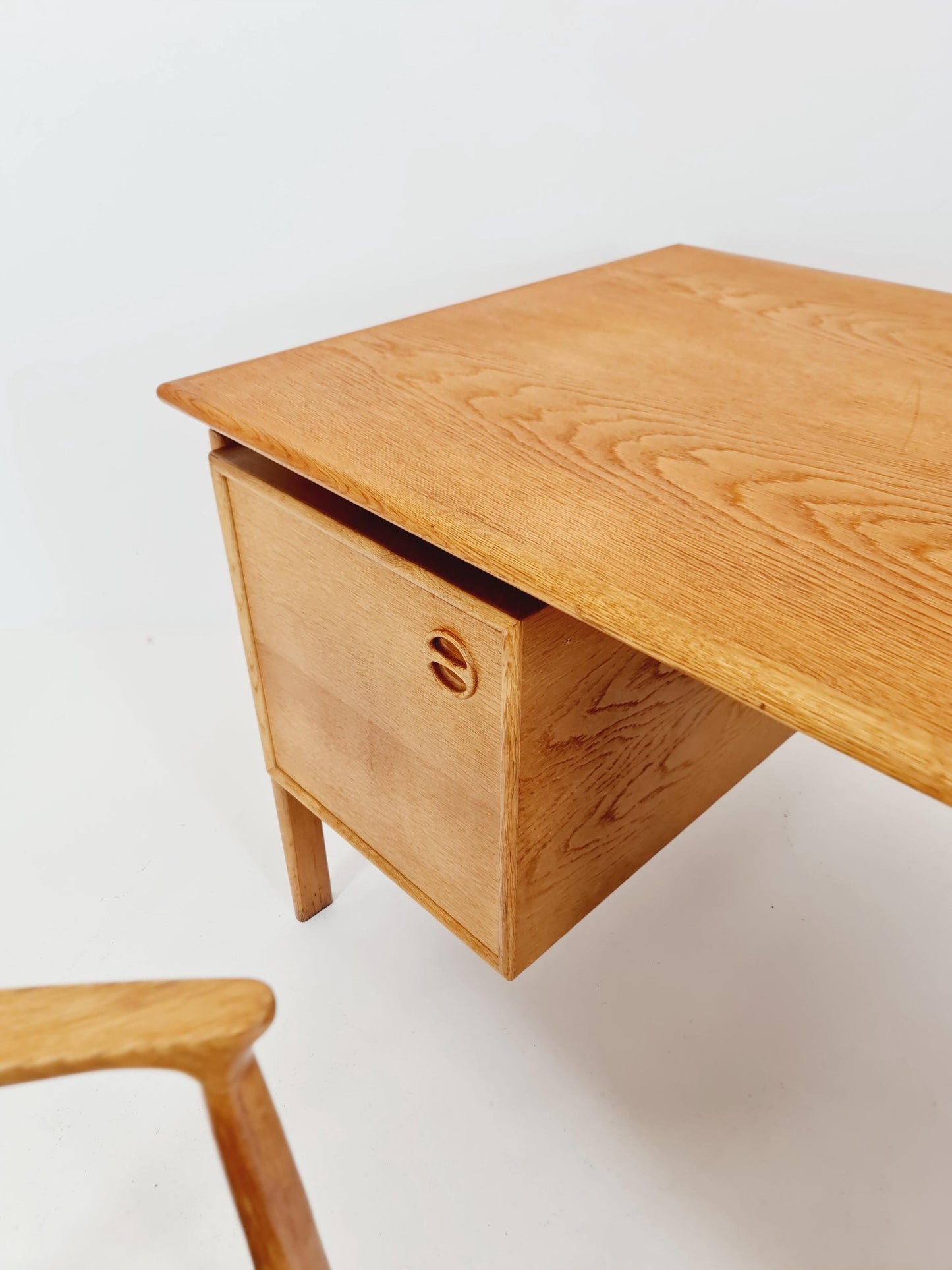 Danish vintage Oak by Arne Vodder for GV Møbler, Denmark, 1960s