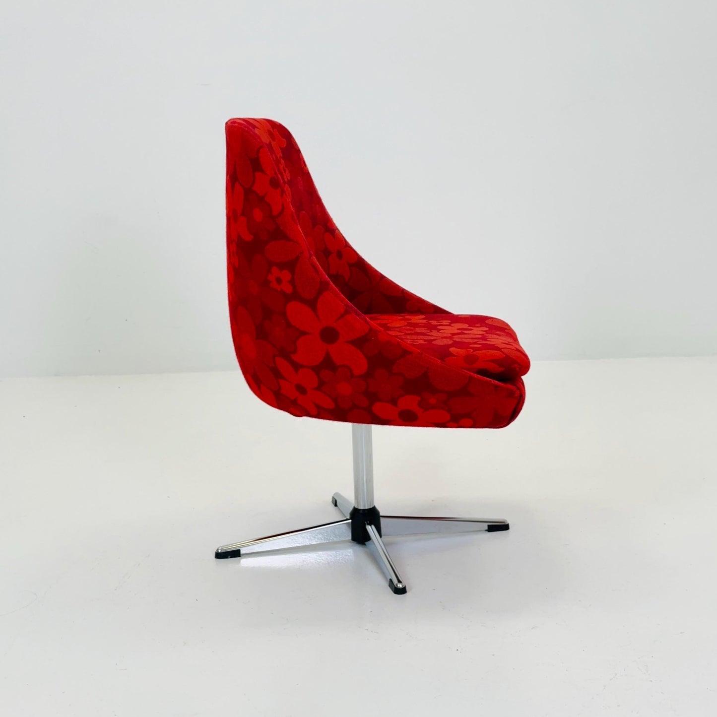 Space Age Cocktail Lounge Chair Germany 1970s | Retro Red Floral Fabric