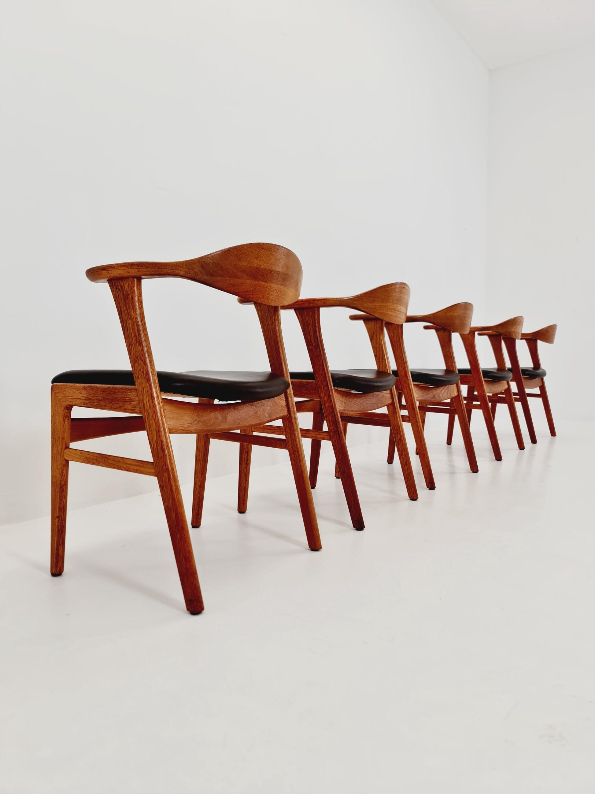 Mid Century Danish solid teak dining Charis byErik Kirkegaard for Hong Stolefabrik Modell 49 , 1960s