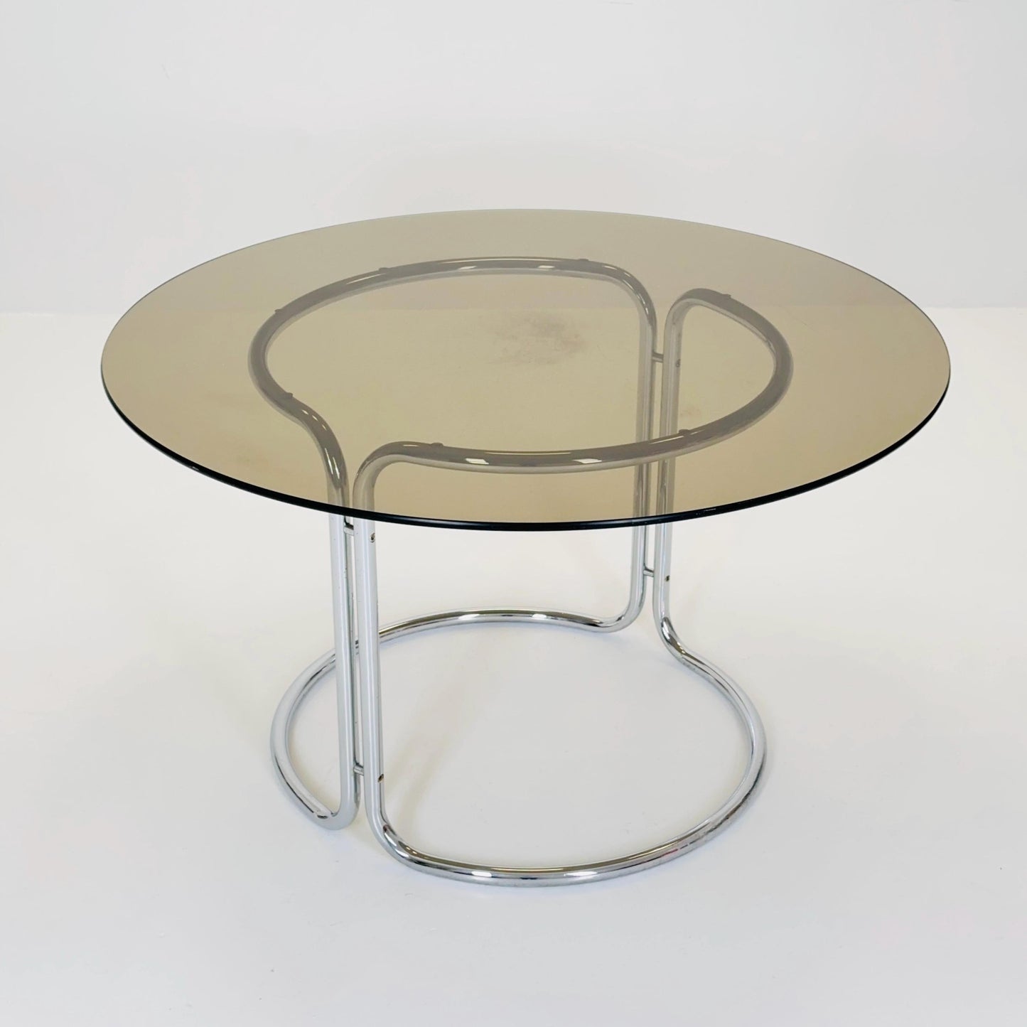 Mid-Century Modern Italian Dining Table by Giotto Stoppino, 1980s – Smoked Glass Top & Chrome Base