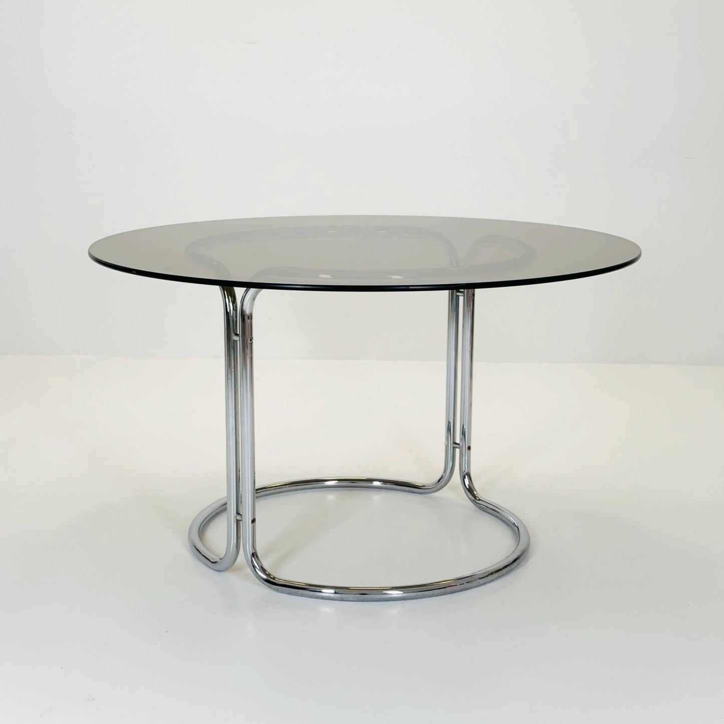 Mid-Century Modern Italian Dining Table by Giotto Stoppino, 1980s – Smoked Glass Top & Chrome Base