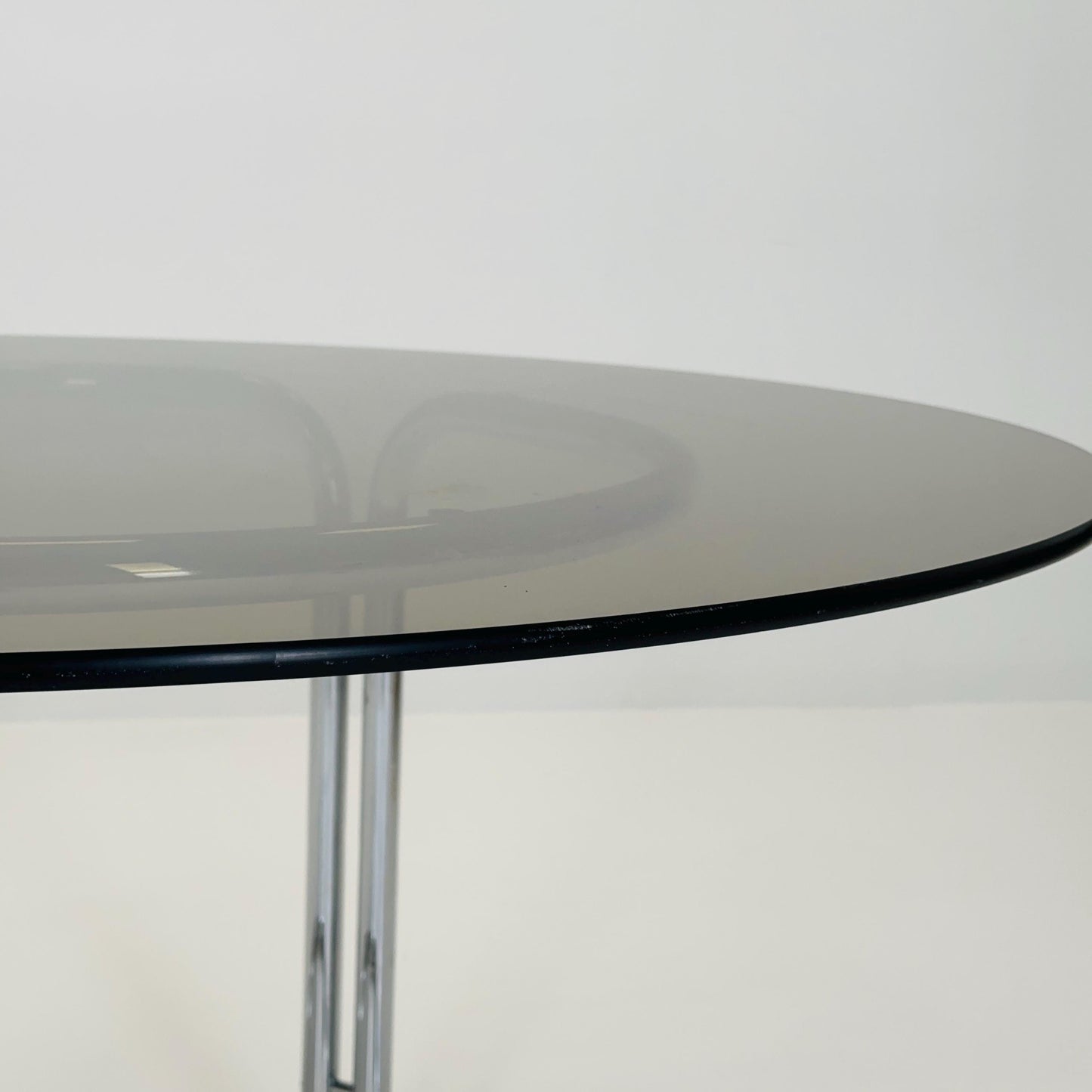 Mid-Century Modern Italian Dining Table by Giotto Stoppino, 1980s – Smoked Glass Top & Chrome Base