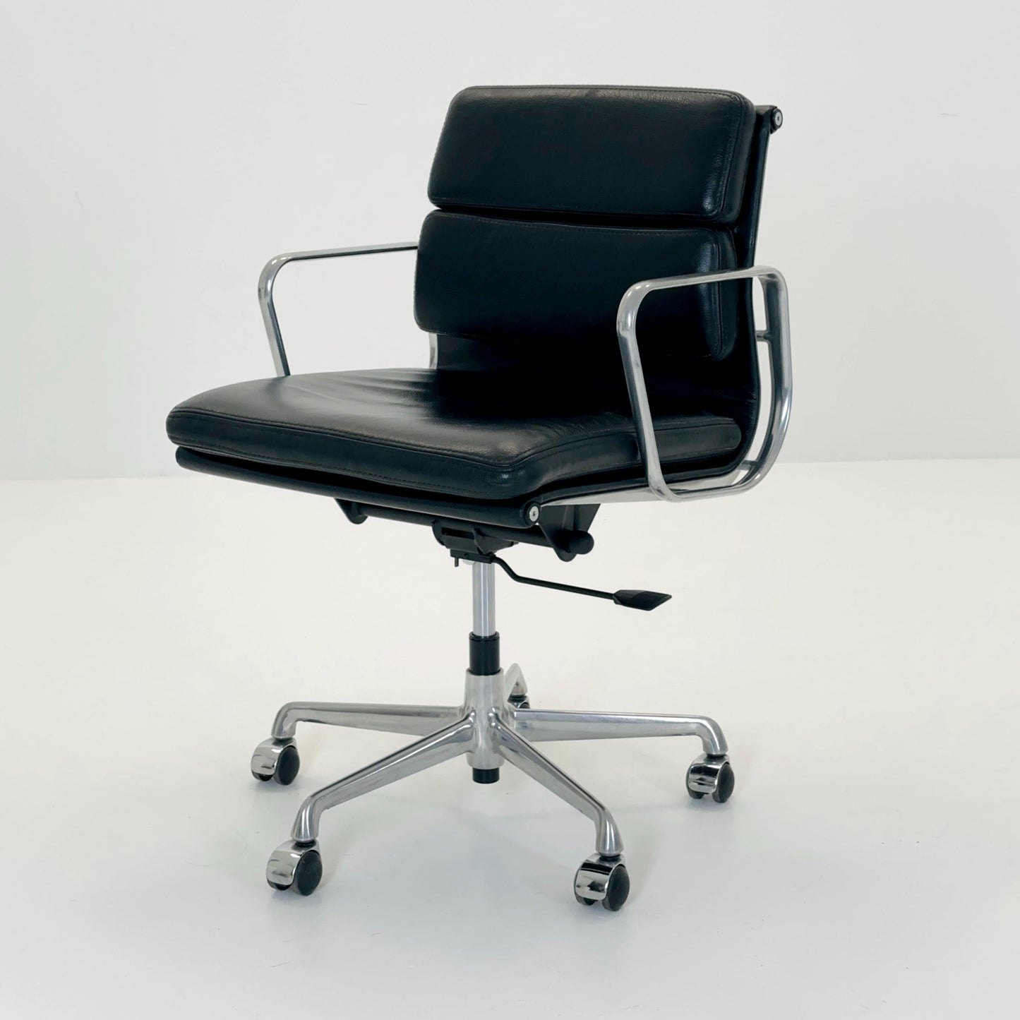 Mid-Century design style Executive Desk Chair – Swivel Office – Black Faux Leather & Chrome – Italy 2000s