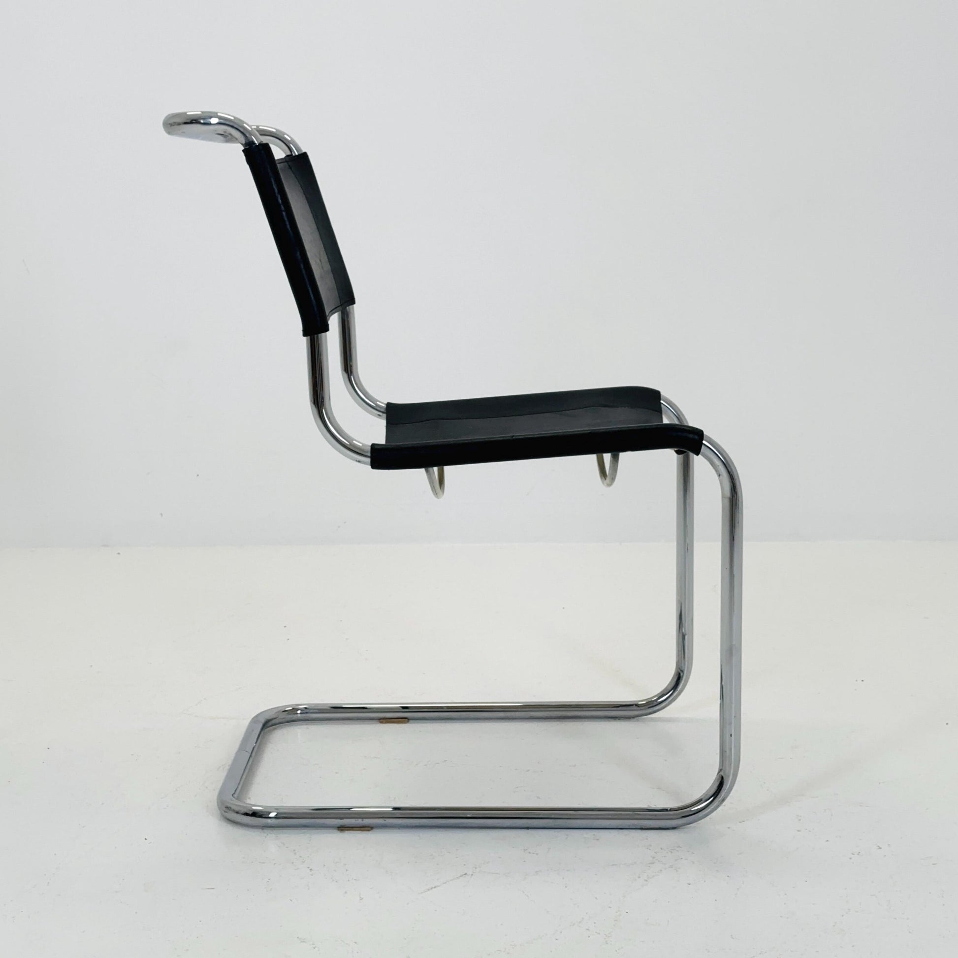 Set of 4 Mid-Century Vintage S33 black Chairs by Mart Stam & Marcel Breuer from Thonet 1980s