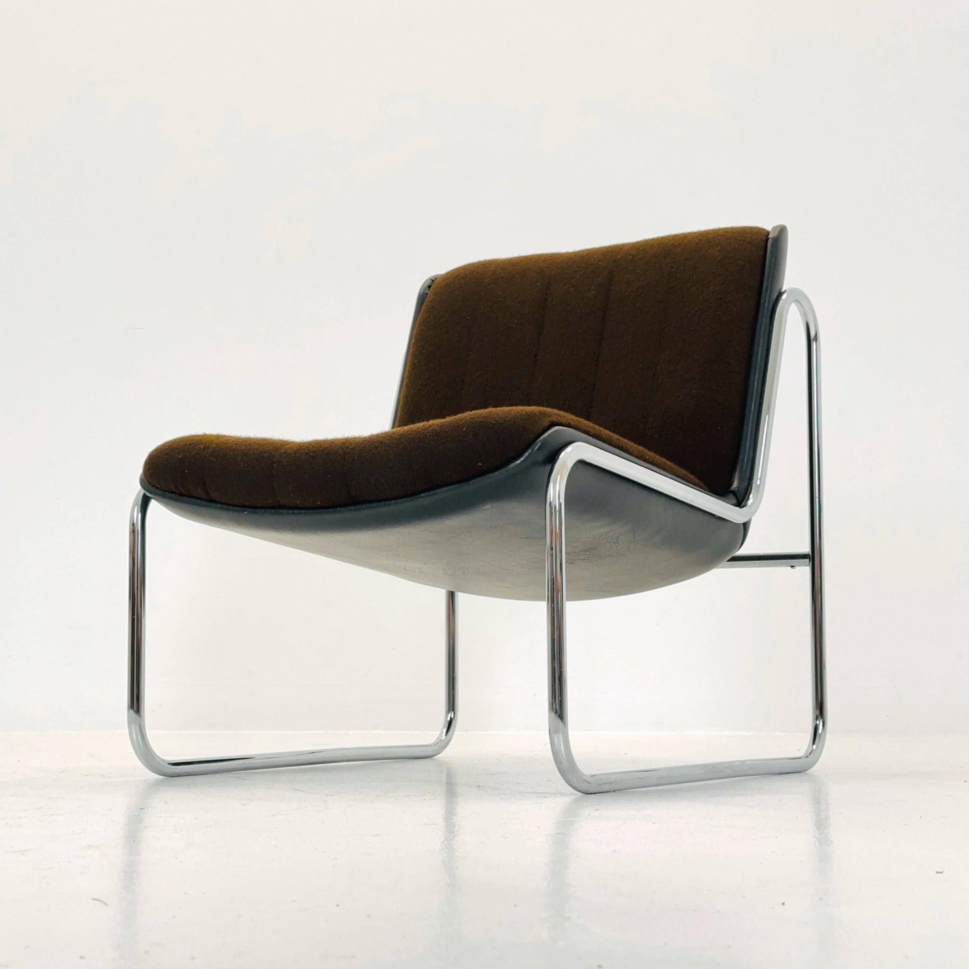 1 of 4 Iconic Mid-Century Modern “Sling” Lounge Chair by Peter Hoyte for Habitat, Italy 1980s
